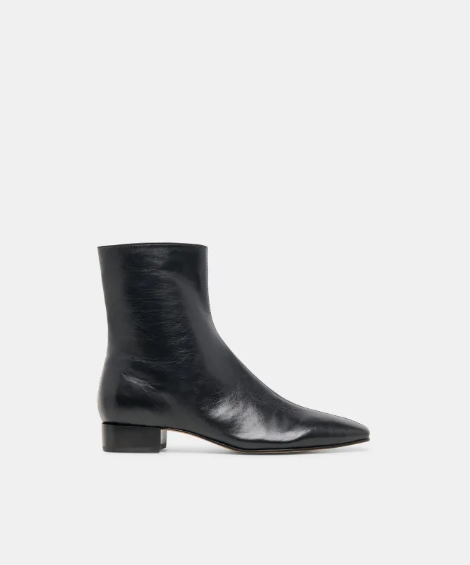 TARINE WIDE BOOTIES BLACK LEATHER made by Dolce Vita