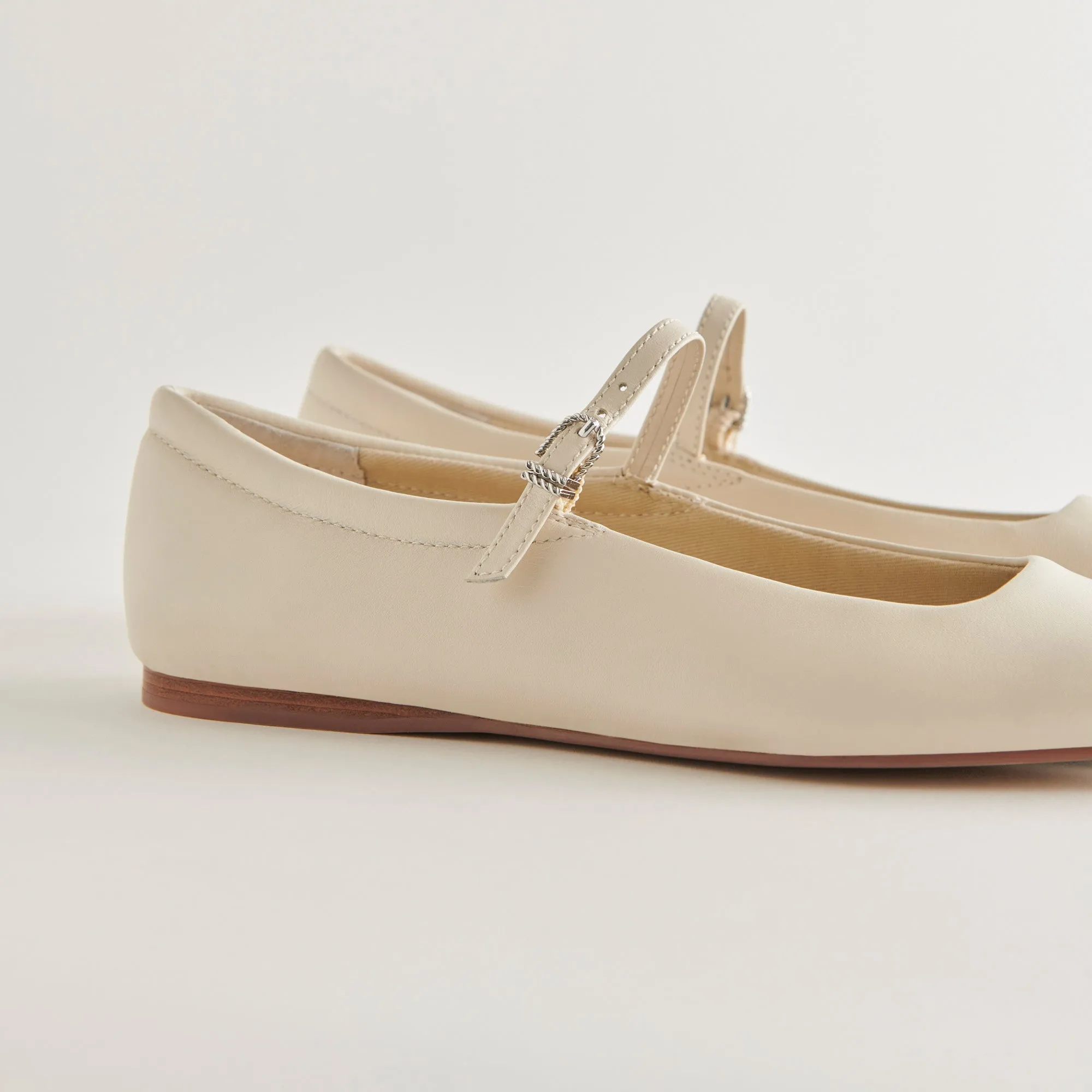REYES BALLET FLATS IVORY LEATHER sold by Dolce Vita product image thumbnail 3