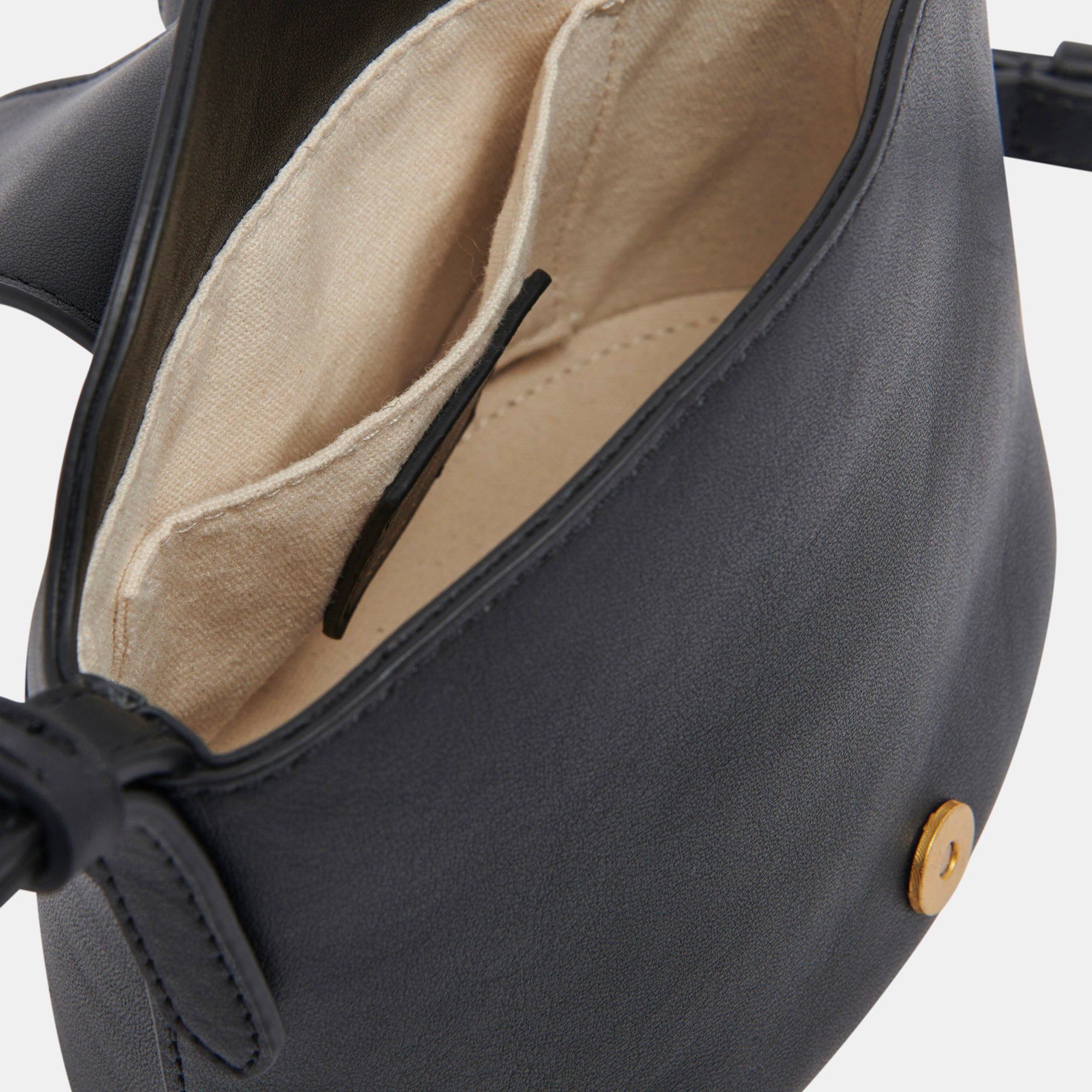 SIMONE HANDBAG BLACK LEATHER sold by Dolce Vita product image thumbnail 3