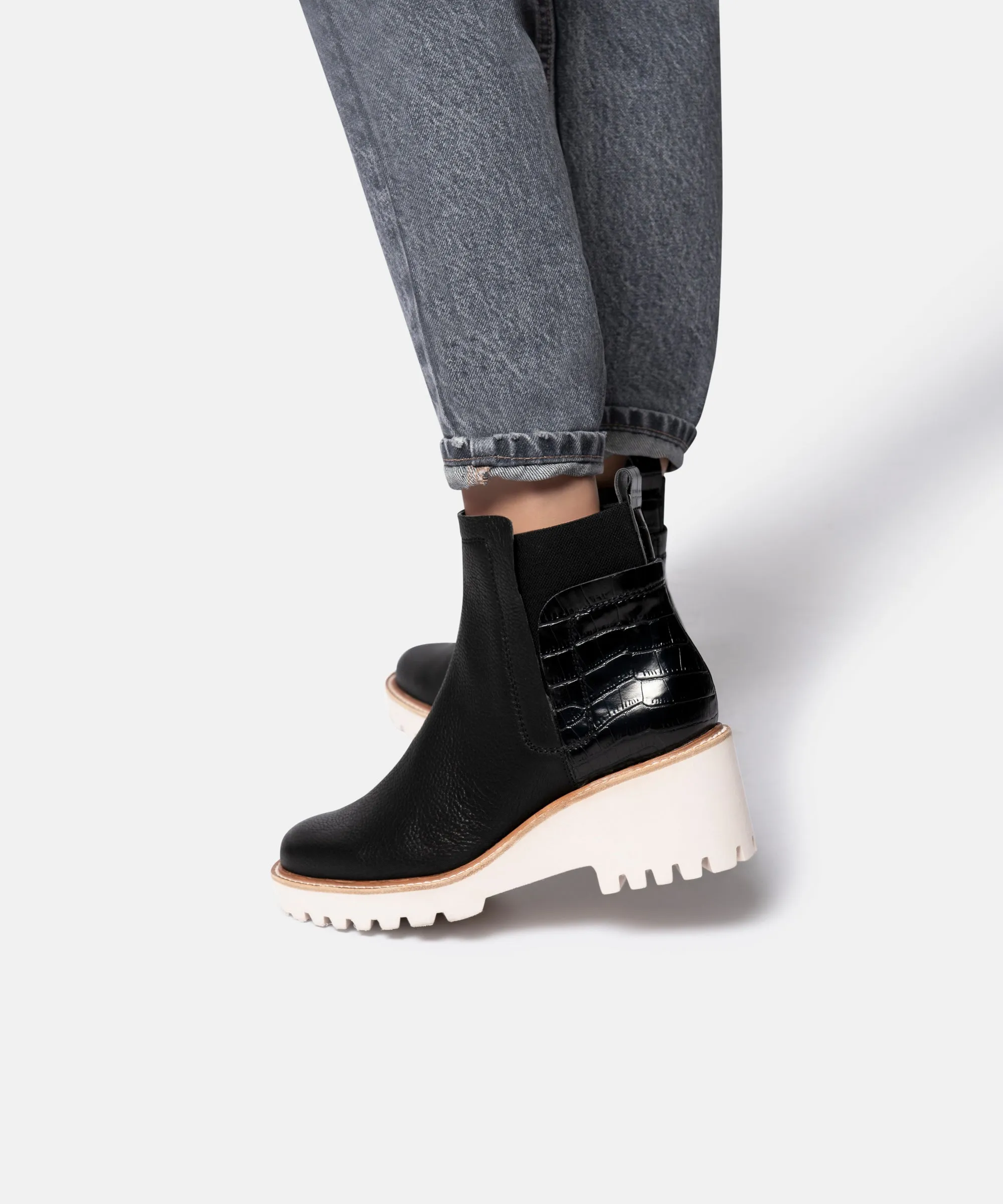 HUEY BOOTIES BLACK sold by Dolce Vita product image thumbnail 4