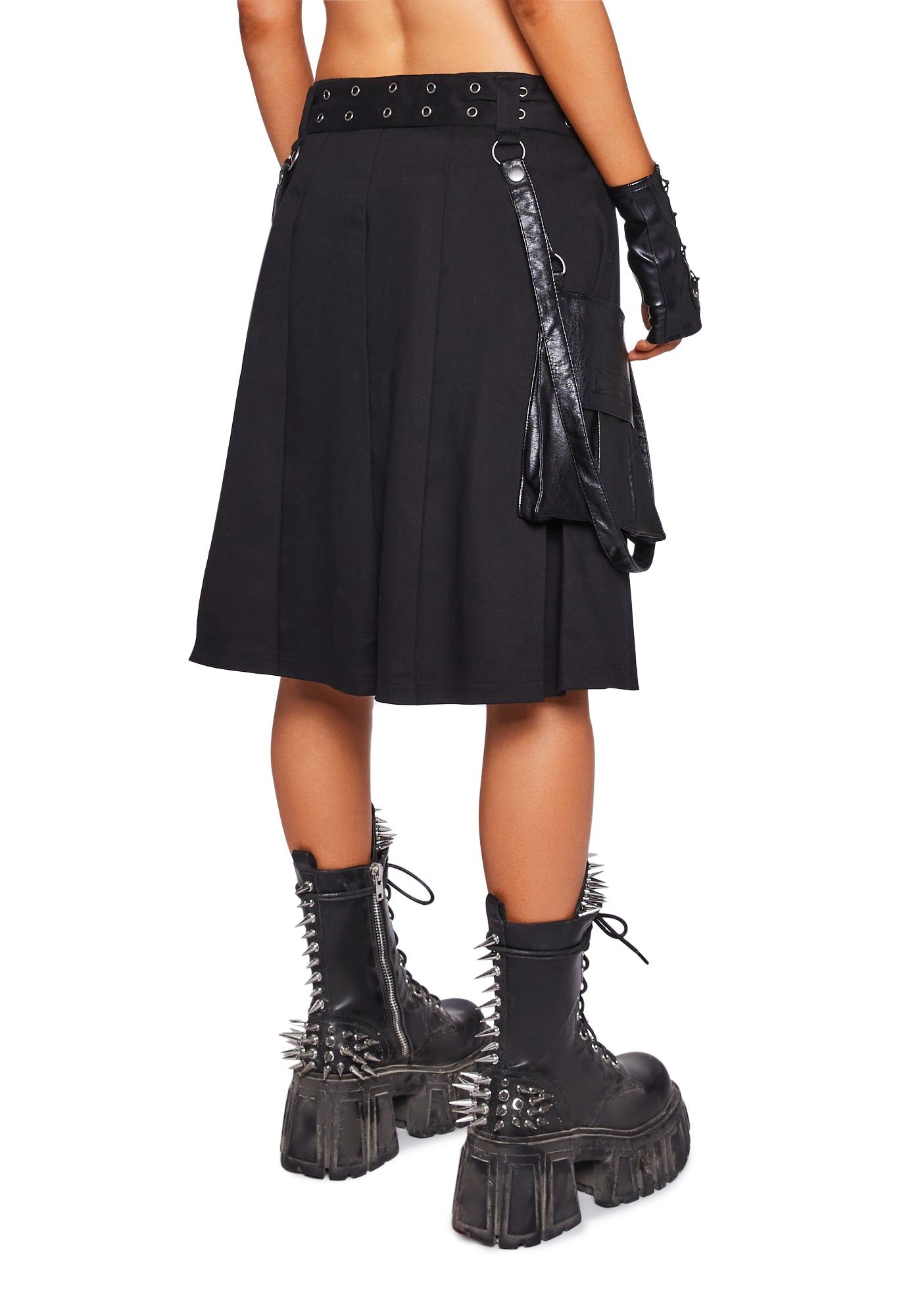 Roamer's Relic Unisex Cargo Kilt sold by Dolls Kill product image thumbnail 4