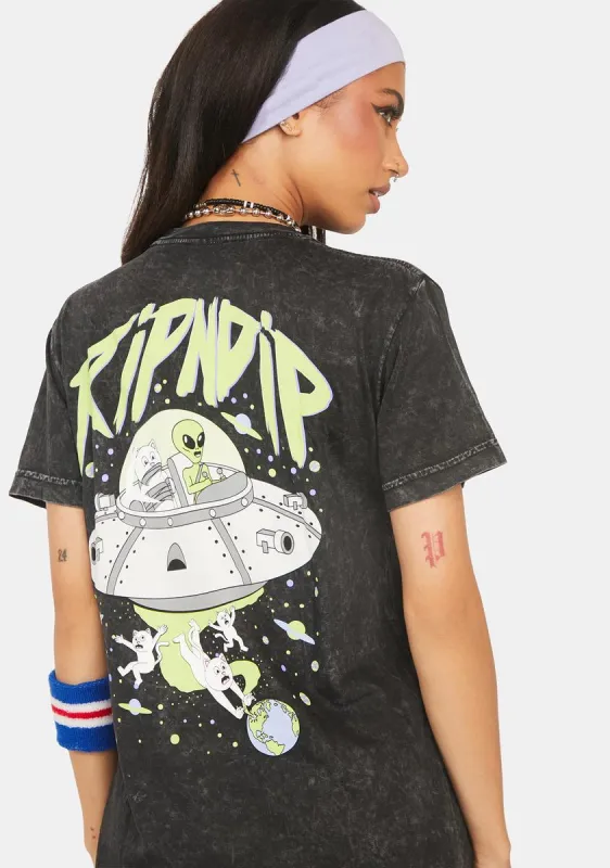 Abduction Graphic Tee sold by Dolls Kill