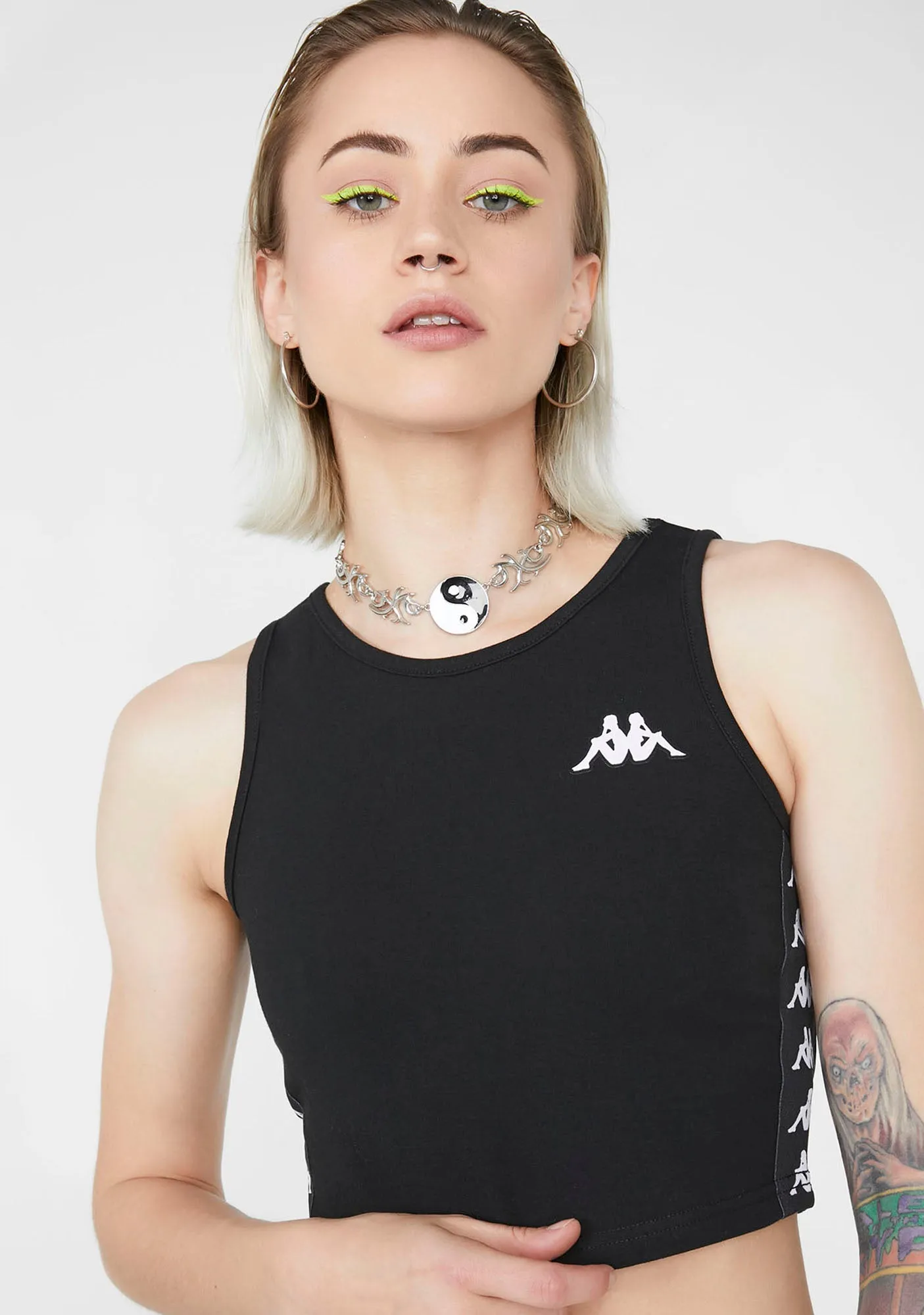 222 Banda Armenis sold by Dolls Kill