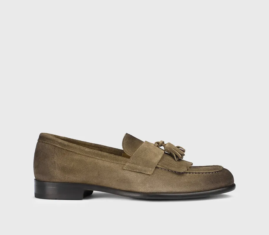 DU3399STRAUY260TM08 - Mocassino con nappine e frangia in suede cacao made by Doucal's