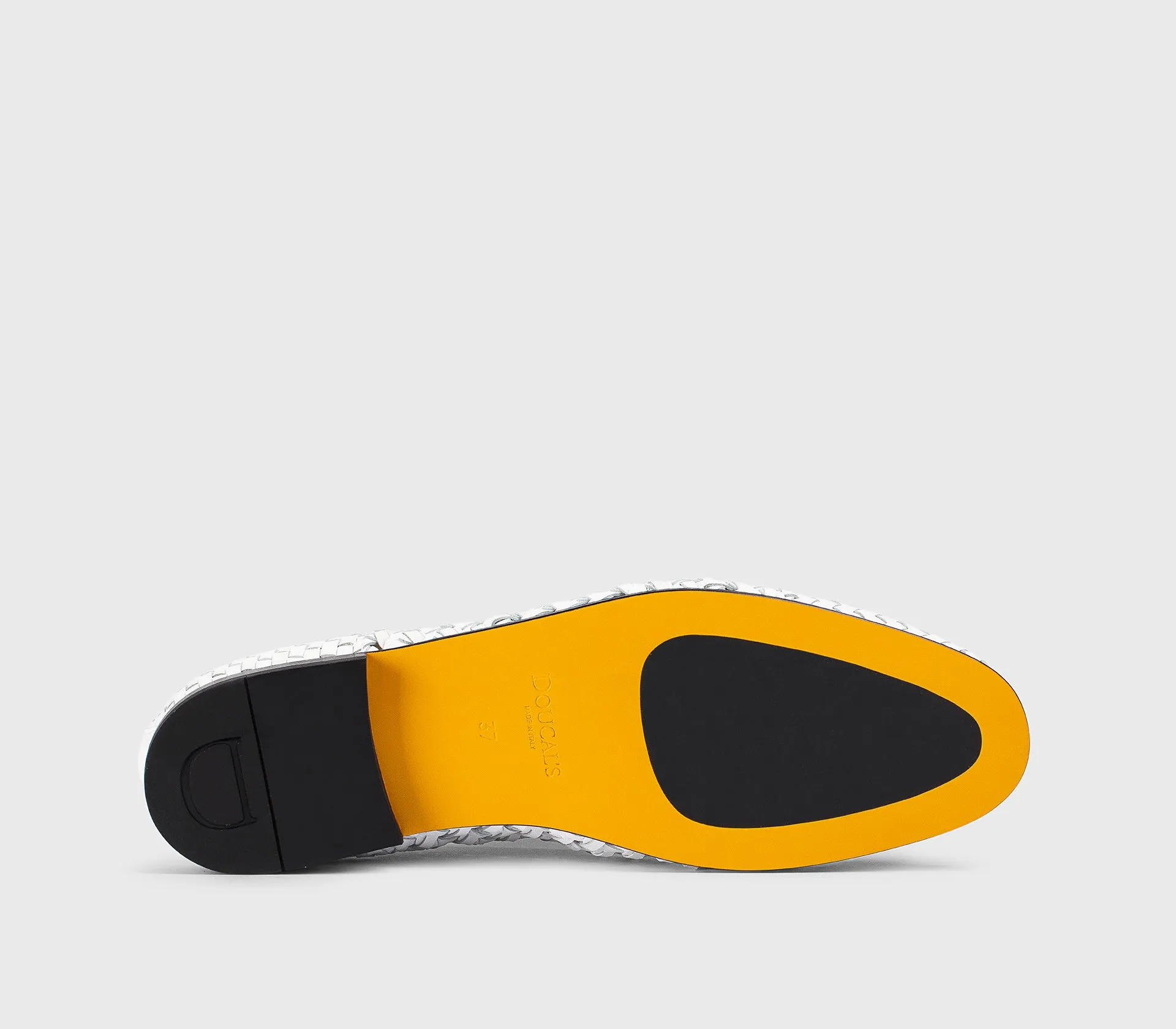 DD8875MEGNUZ280NW00 - Mocassino con nappine in pelle traforata bianco sold by Doucal's product image thumbnail 4