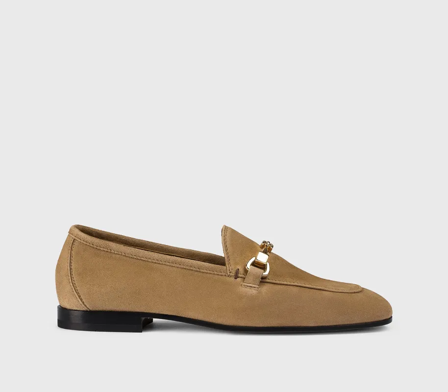 DD8878MEGNUZ278NC53 - Mocassino con accessorio in metallo in suede "teddy" beige made by Doucal's