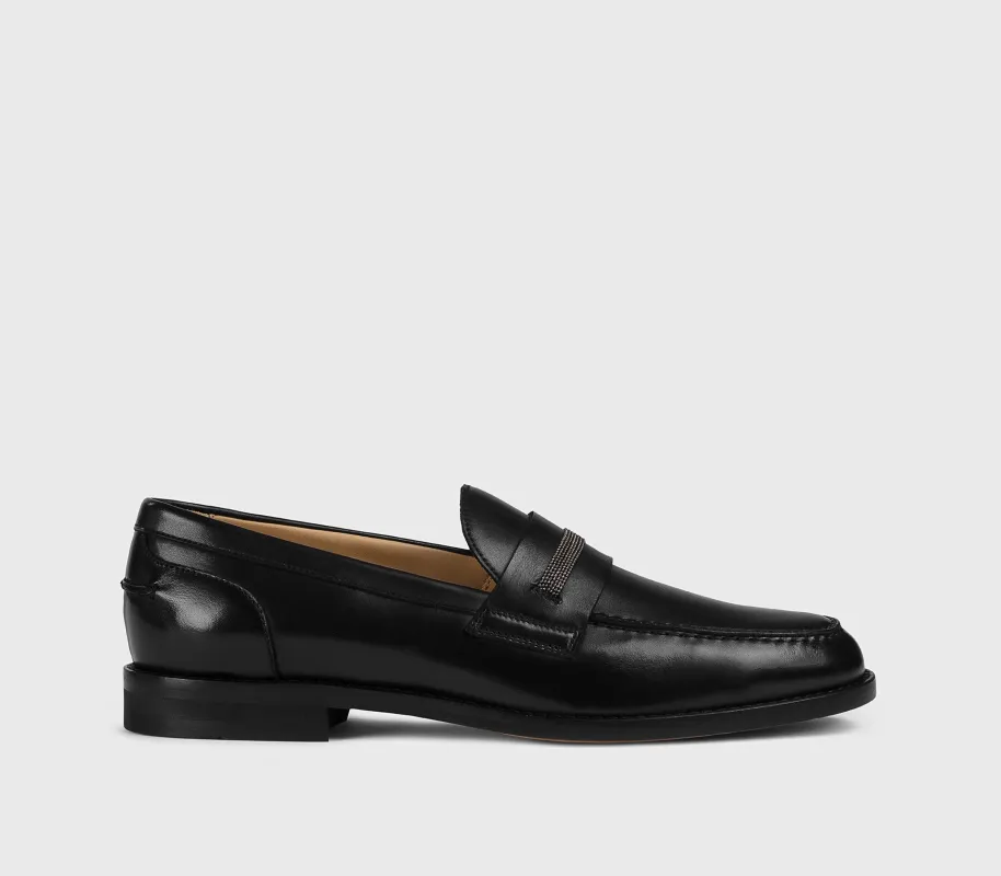 DD8856ALAIUF214NN00 - Mocassino con micro borchie in pelle nero made by Doucal's