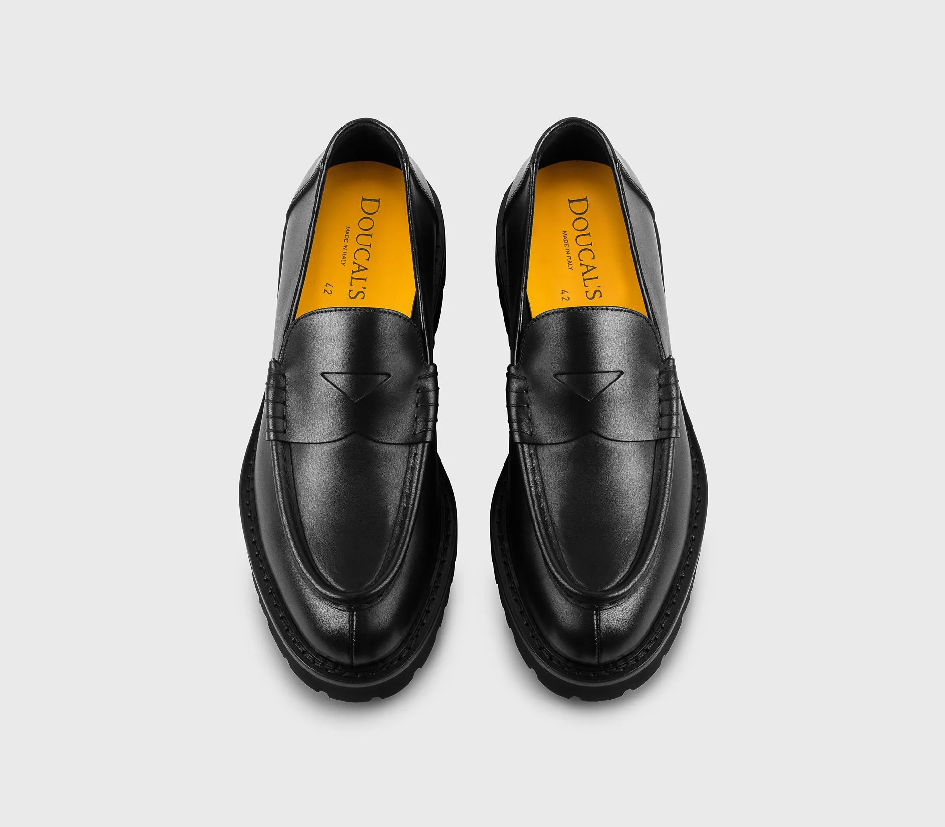 DU3348PHILUF159NN00 - Mocassino in pelle nero sold by Doucal's product image thumbnail 2