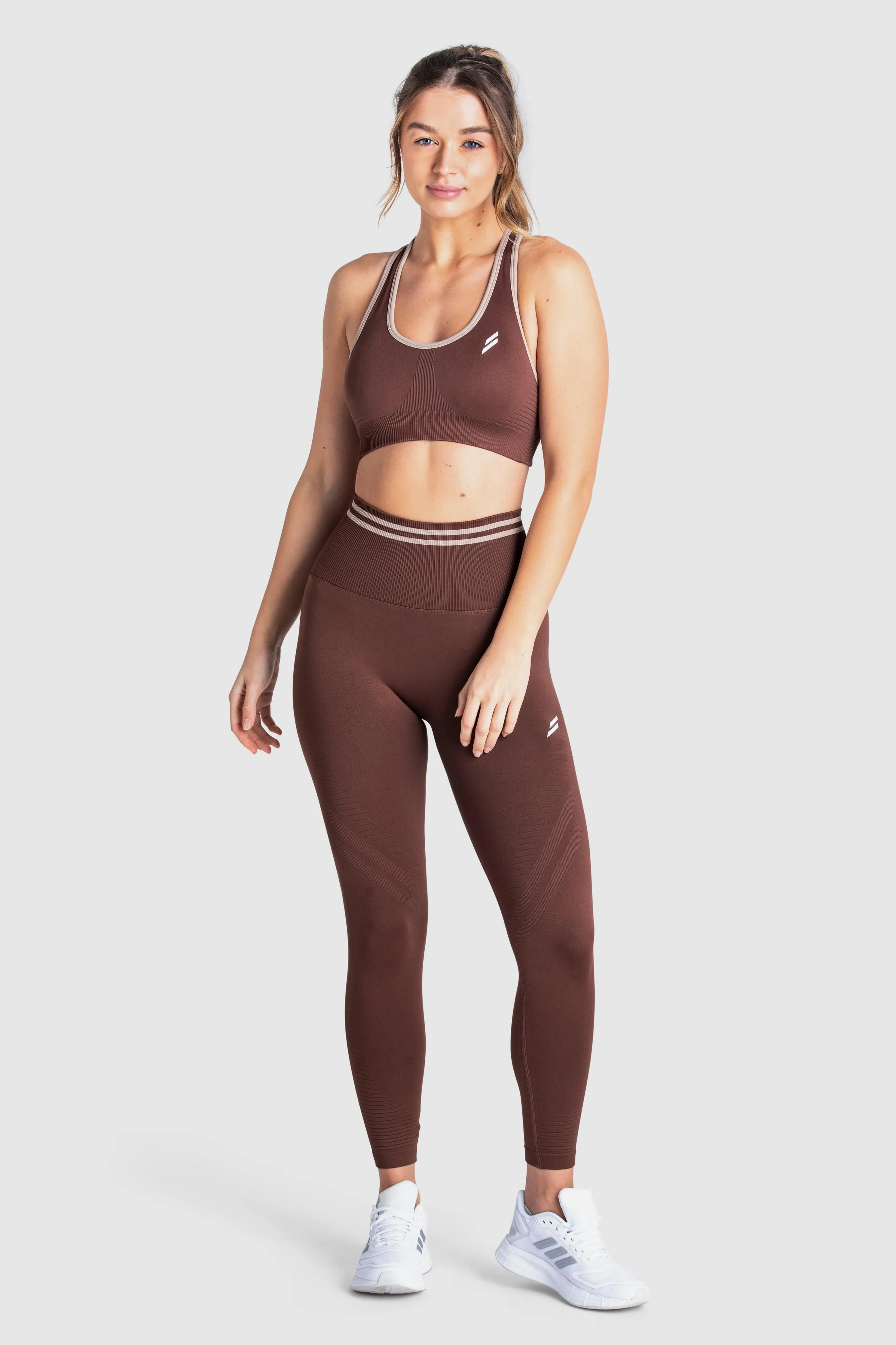 DYE Scrunch Seamless Crop - Chocolate Brown sold by DOYOUEVEN product image thumbnail 3