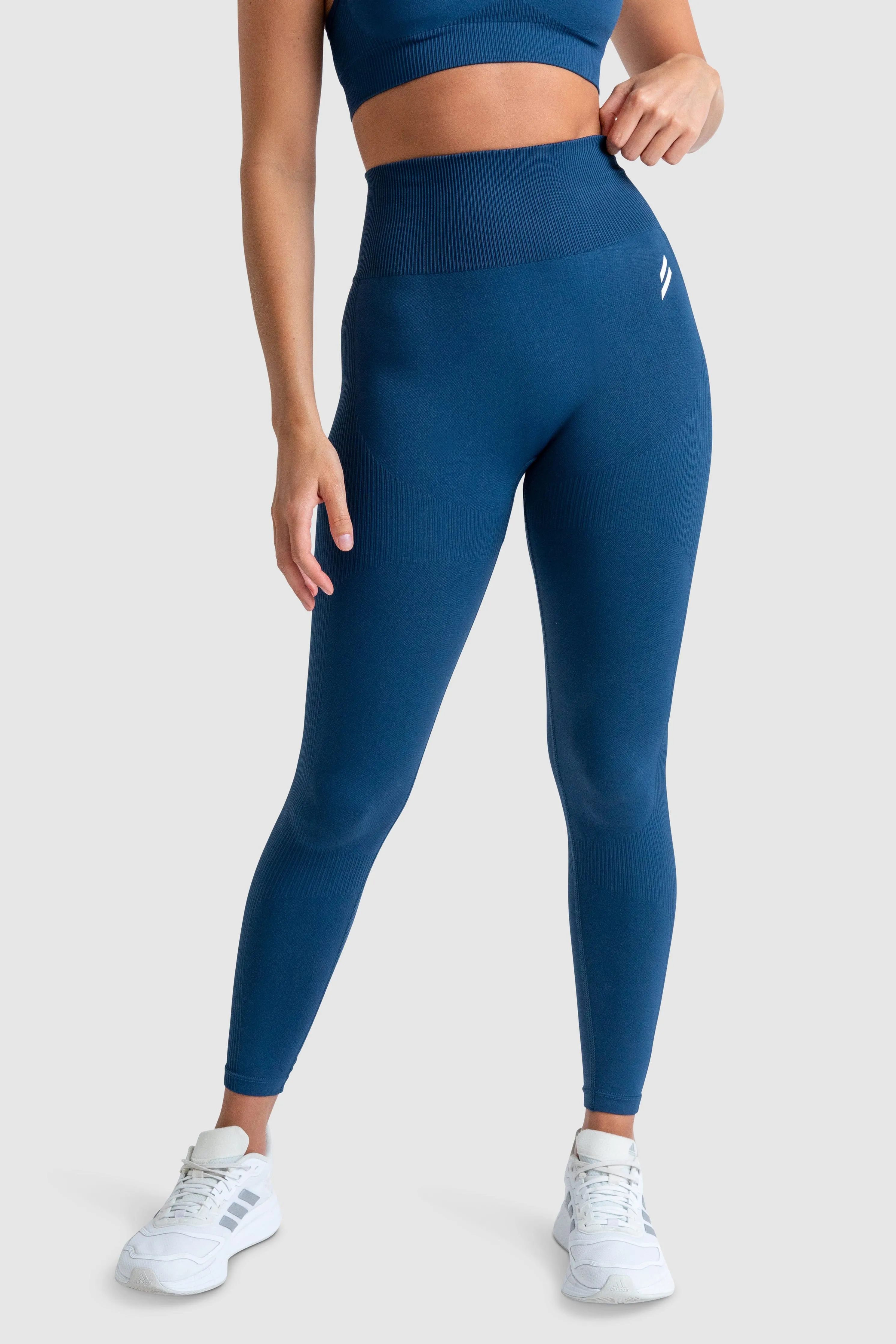 Impact Solid Leggings - Navy sold by DOYOUEVEN product image thumbnail 4