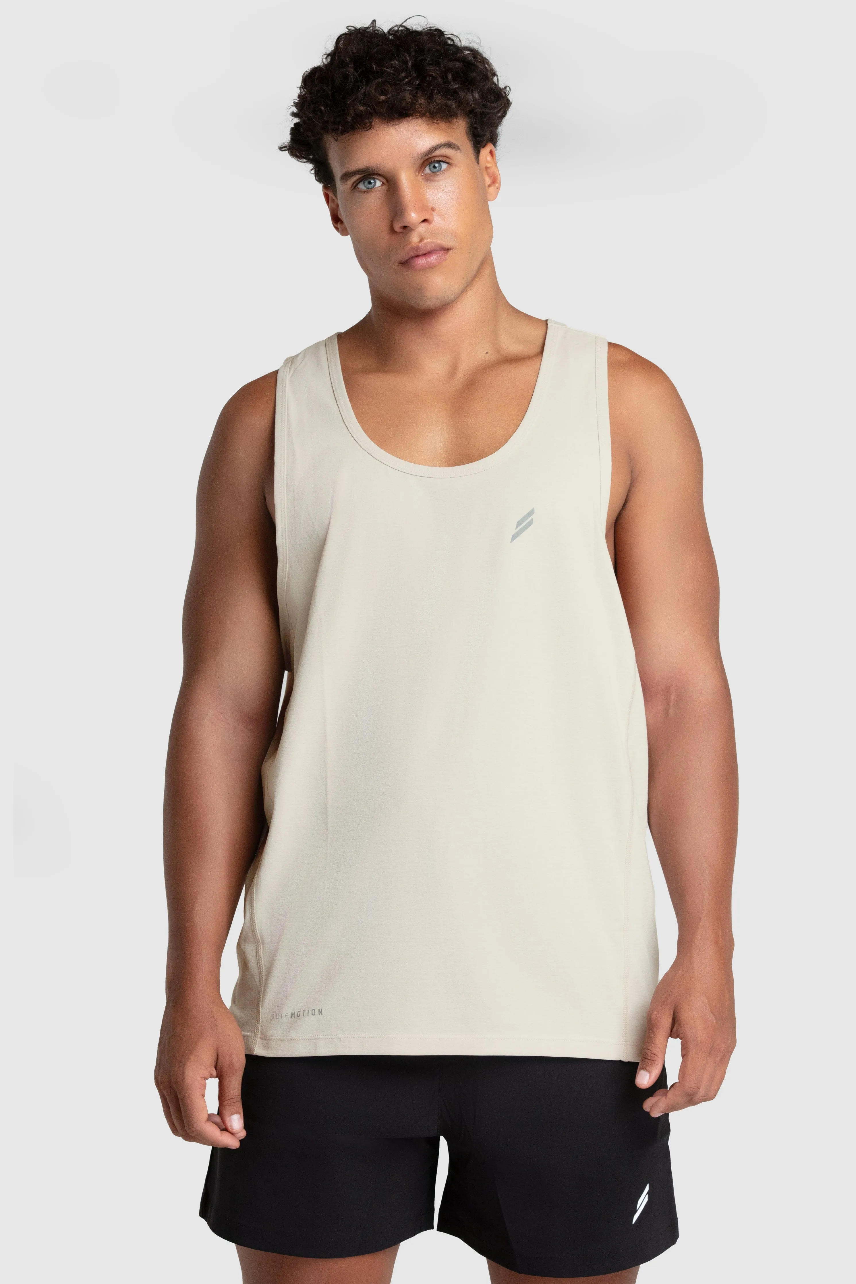Puremotion Singlet V3 - Sand sold by DOYOUEVEN product image thumbnail 2