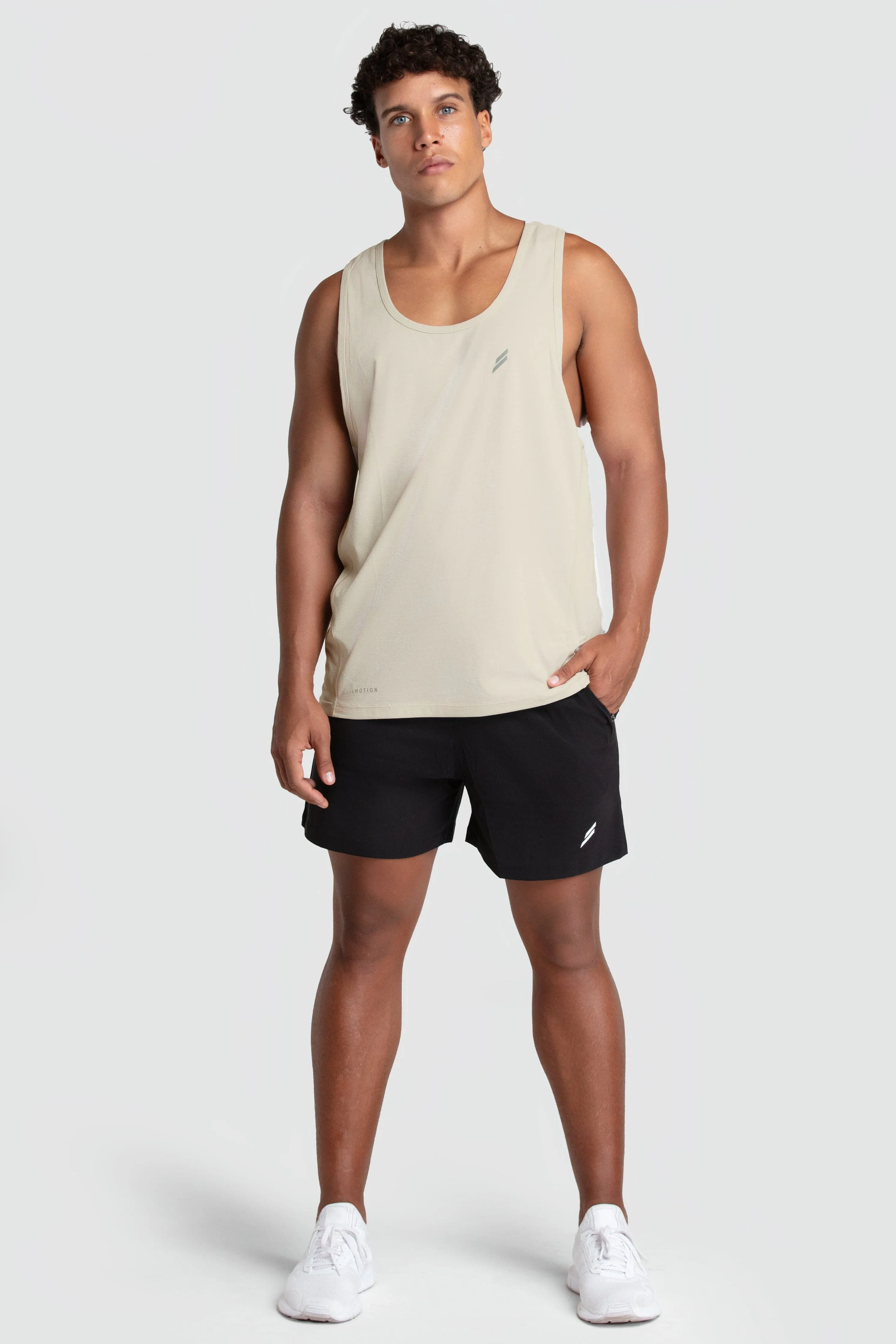 Puremotion Singlet V3 - Sand sold by DOYOUEVEN product image thumbnail 3