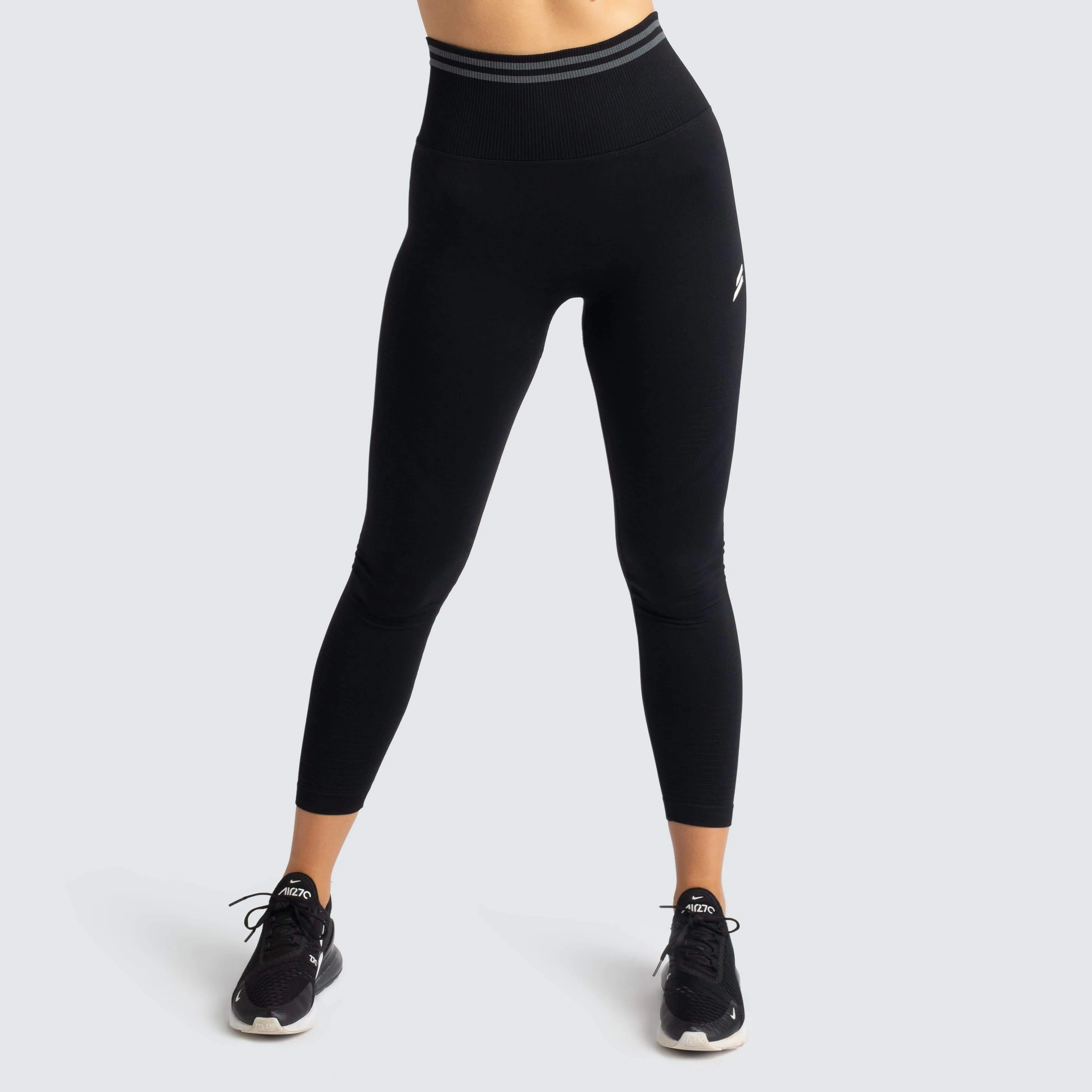 DYE Scrunch Seamless Leggings - Jet Black sold by DOYOUEVEN product image thumbnail 2