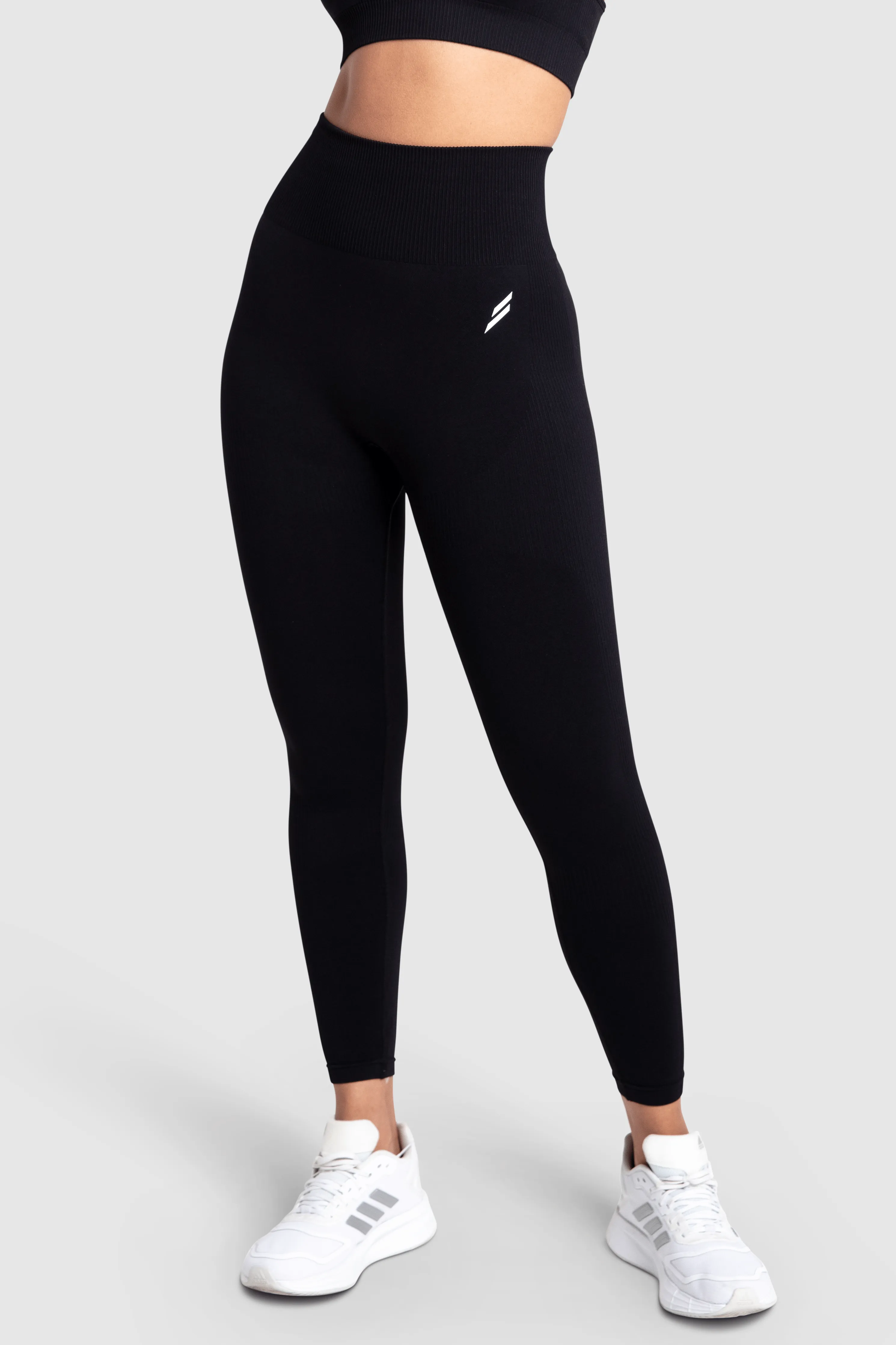 Impact Solid Leggings - Jet Black sold by DOYOUEVEN product image thumbnail 5