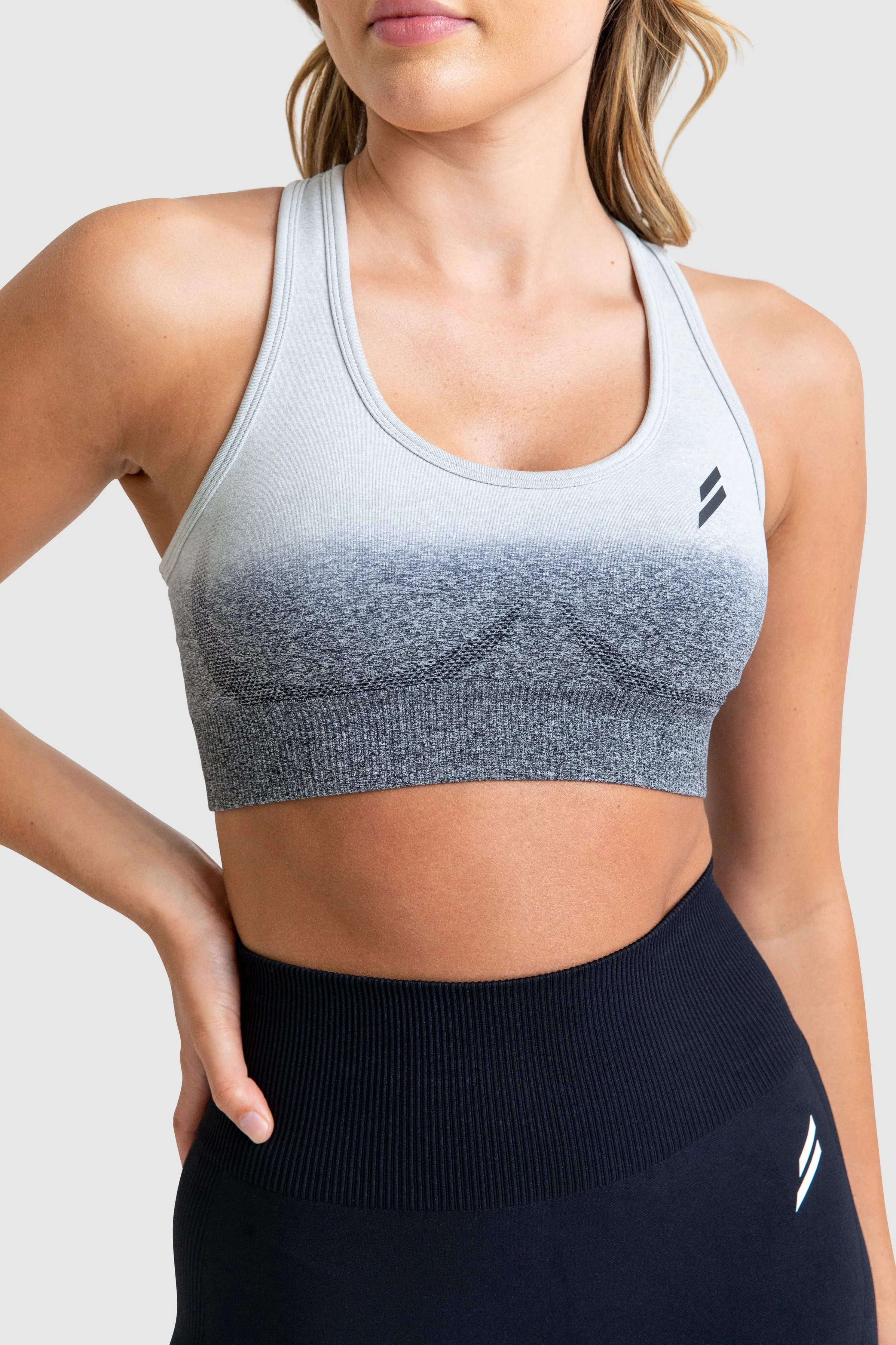 Ombre Seamless Crop - Grey sold by DOYOUEVEN product image thumbnail 4