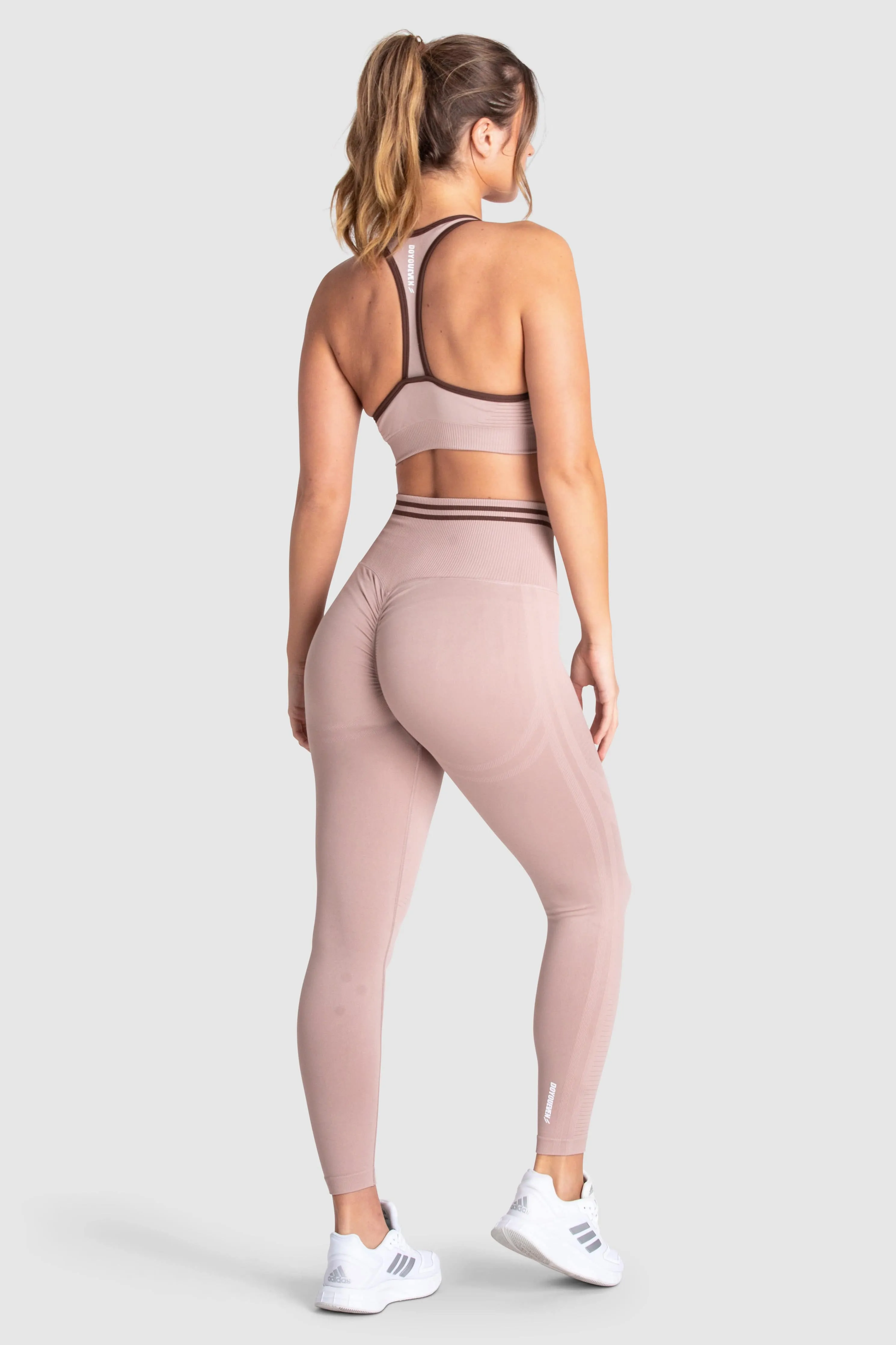 DYE Scrunch Seamless Leggings - Mocha Brown sold by DOYOUEVEN product image thumbnail 5