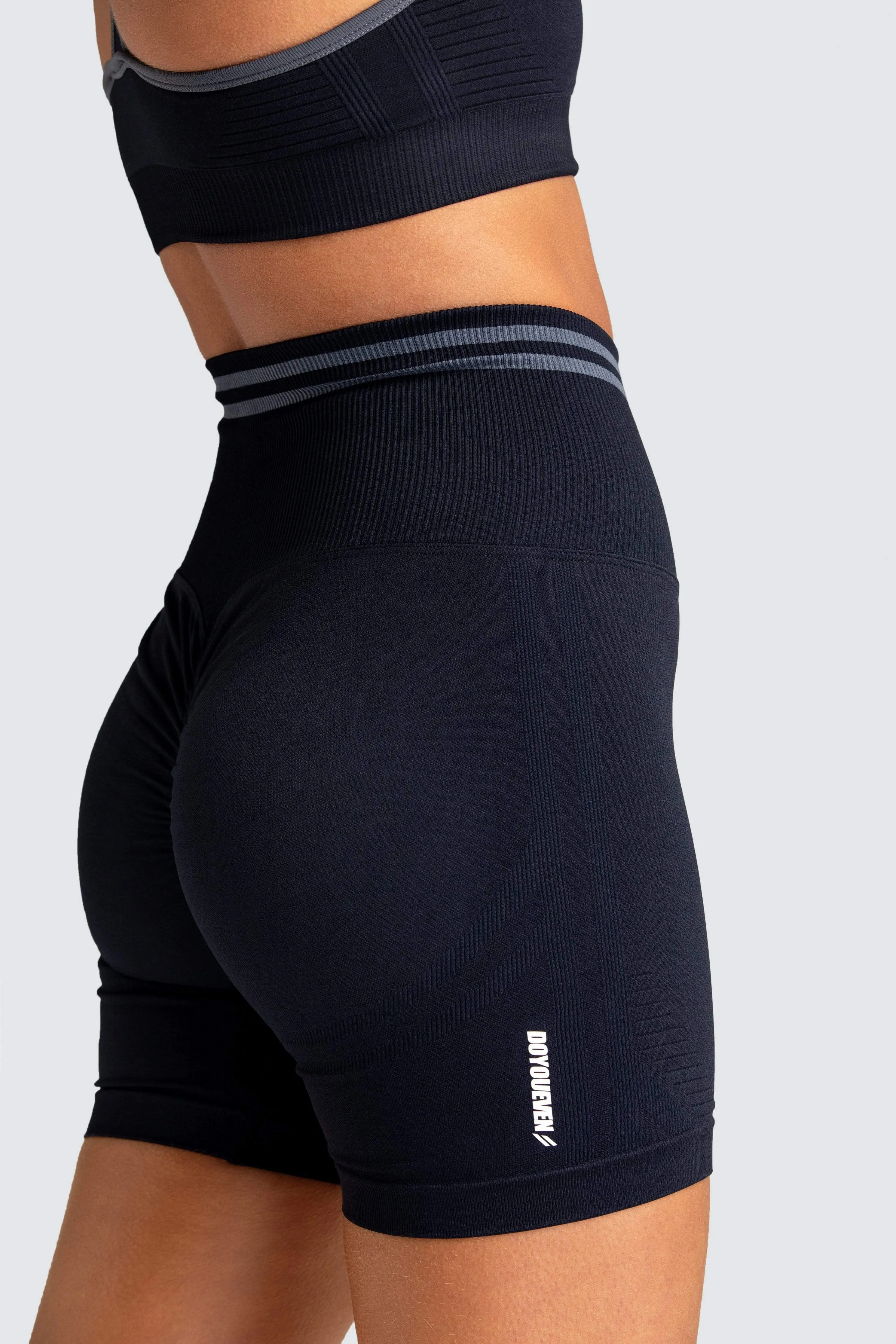 DYE Scrunch Seamless Shorts - Jet Black sold by DOYOUEVEN product image thumbnail 5