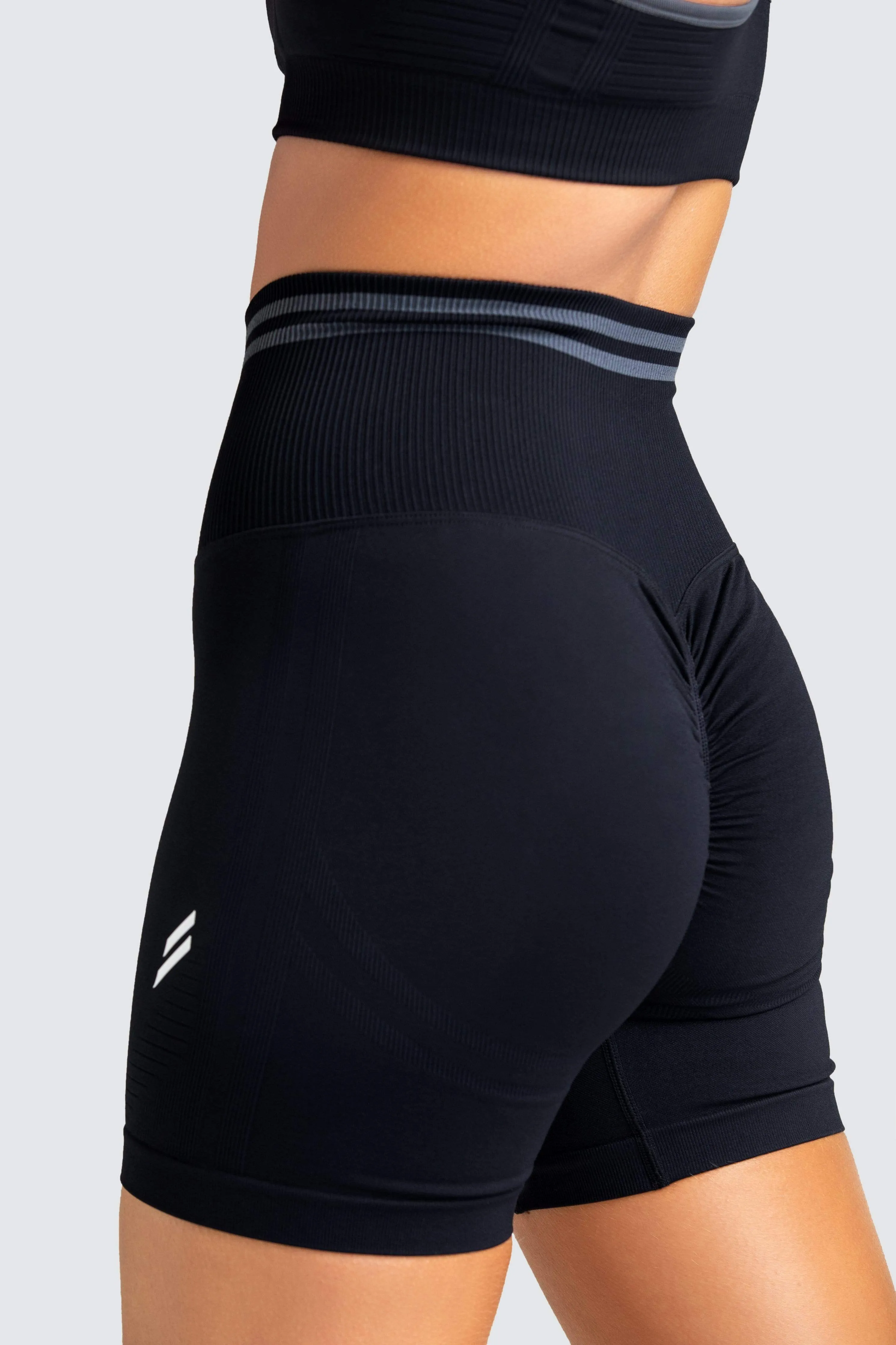 DYE Scrunch Seamless Shorts - Jet Black sold by DOYOUEVEN product image thumbnail 4