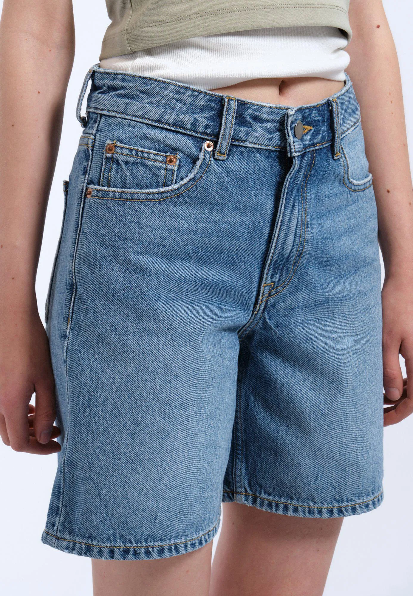 Arch Shorts - Bay Sky Used sold by Dr. Denim product image thumbnail 4