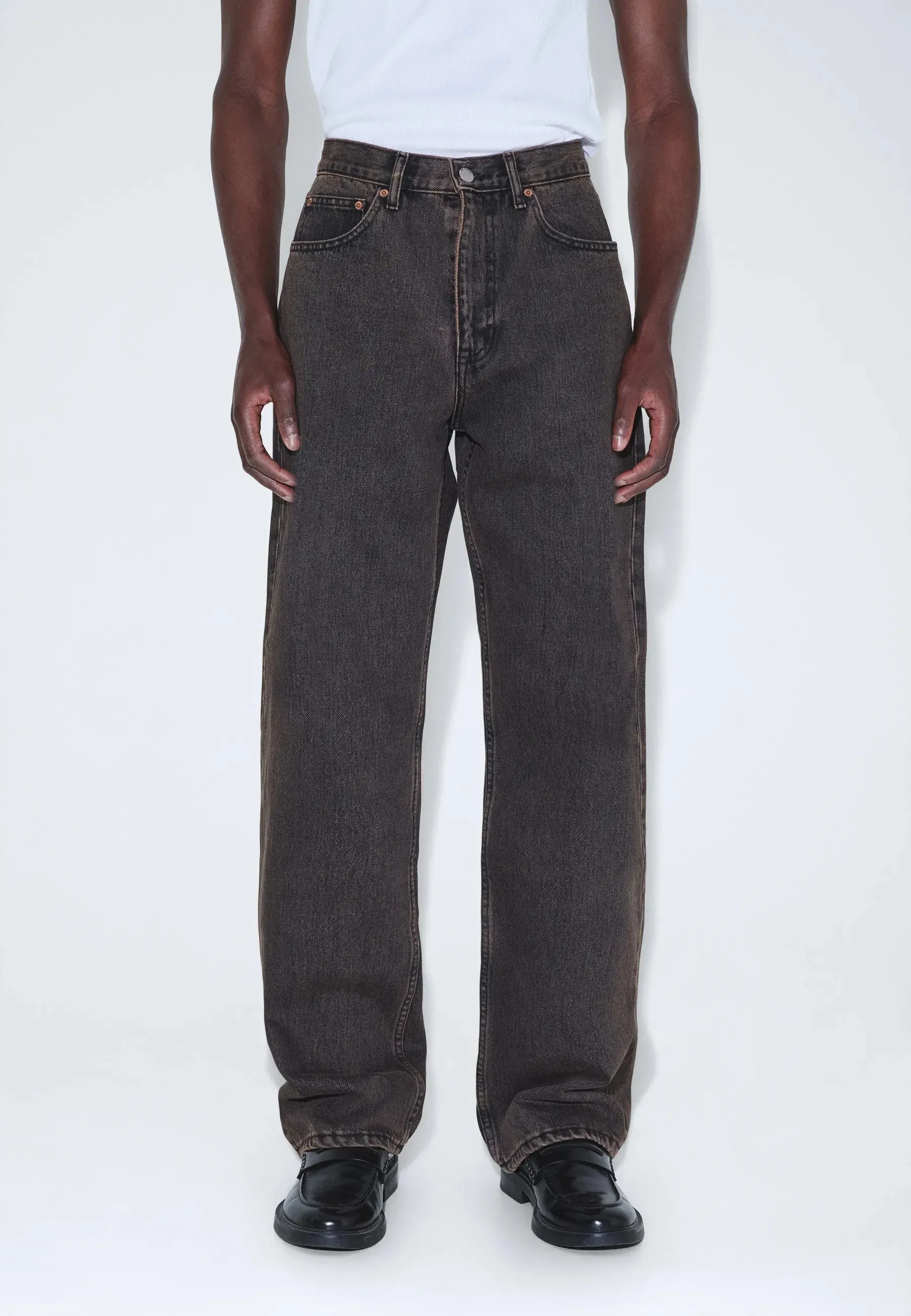 Omar - Jet Brown sold by Dr. Denim product image thumbnail 5