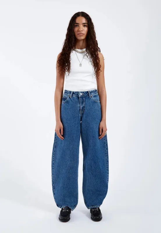 Nanci - Stream Mid Retro sold by Dr. Denim