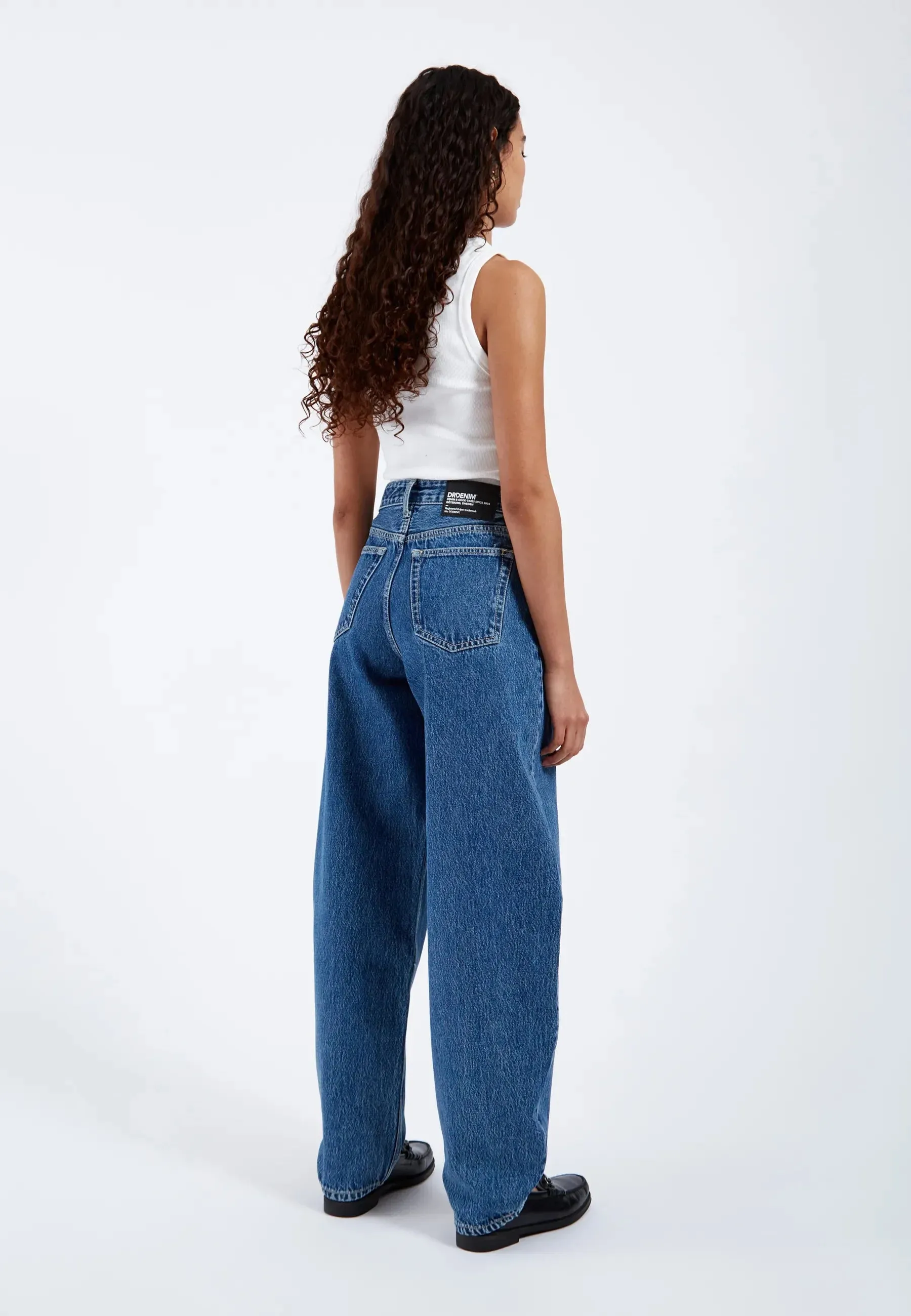 Nanci - Stream Mid Retro sold by Dr. Denim product image thumbnail 3