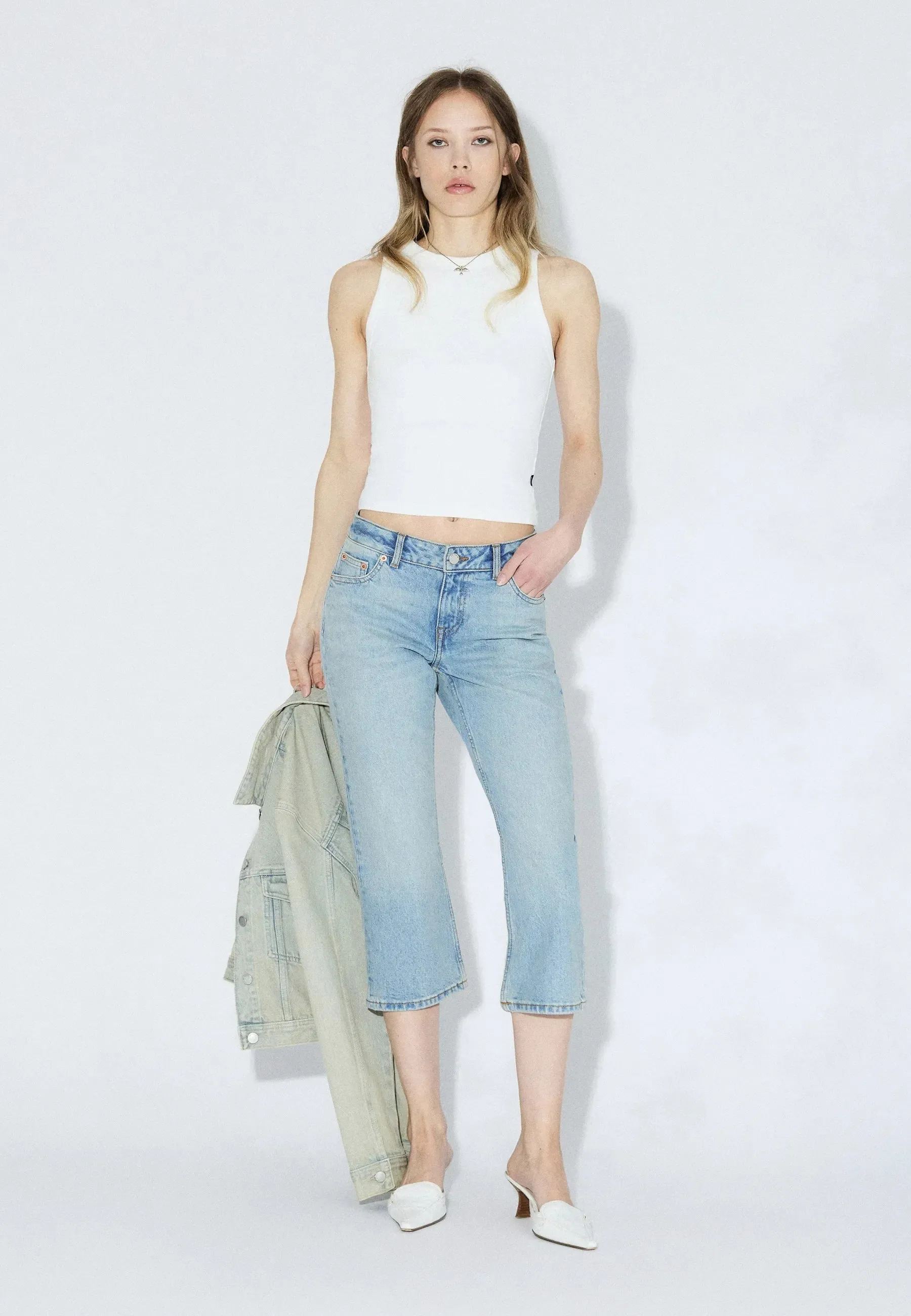 Kaya Low Capri - Bay Light Used Vintage sold by Dr. Denim product image thumbnail 2