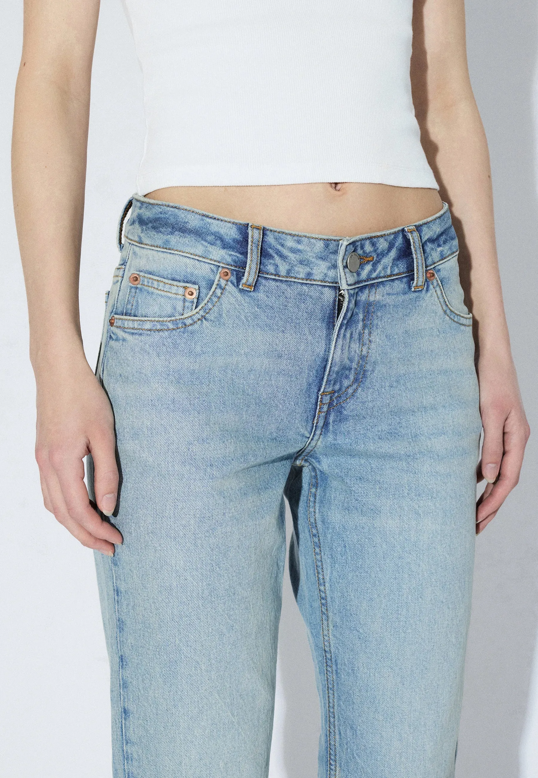 Kaya Low Capri - Bay Light Used Vintage sold by Dr. Denim product image thumbnail 4