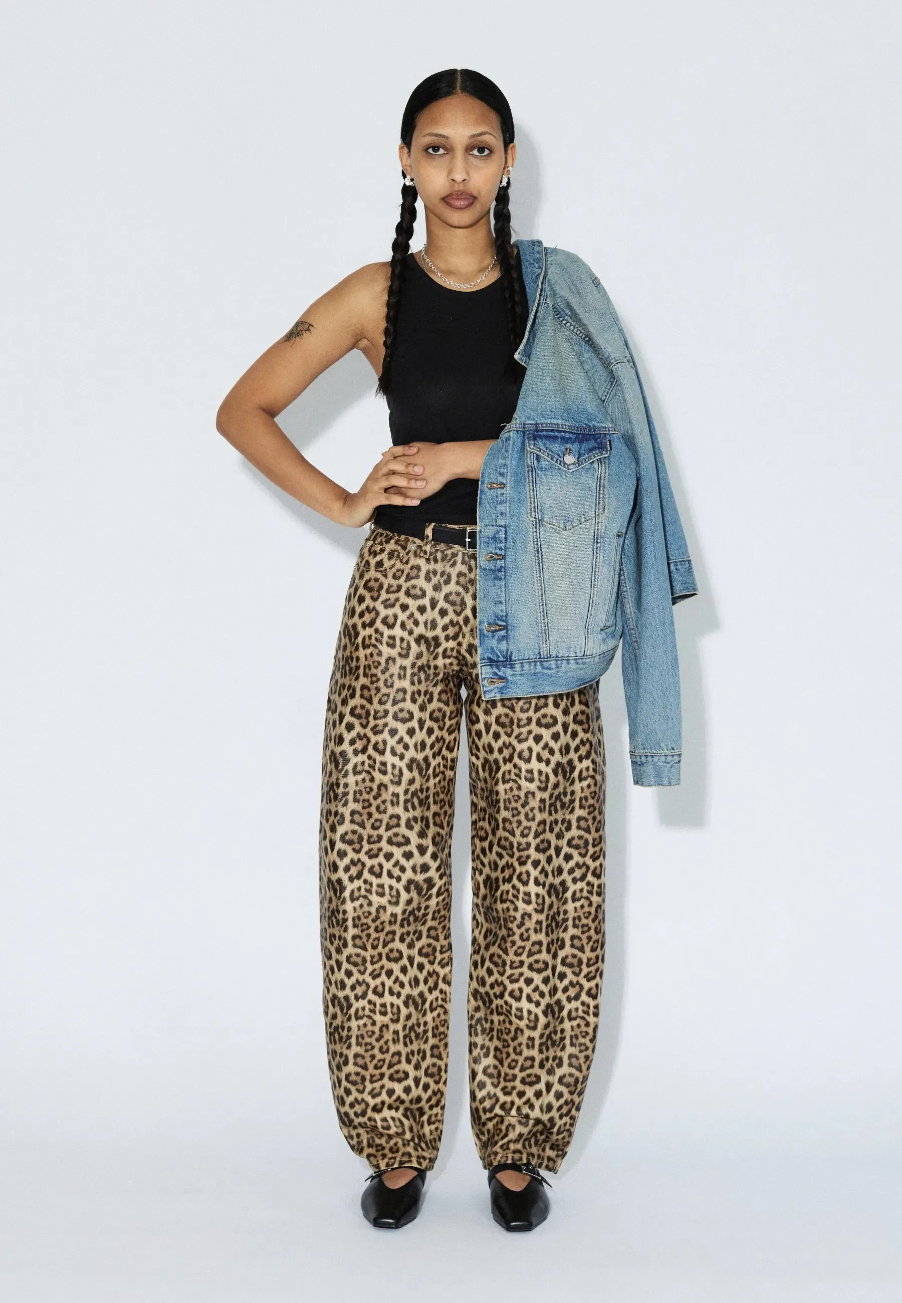 Nanci Mid Barrel - Leopard sold by Dr. Denim product image thumbnail 2