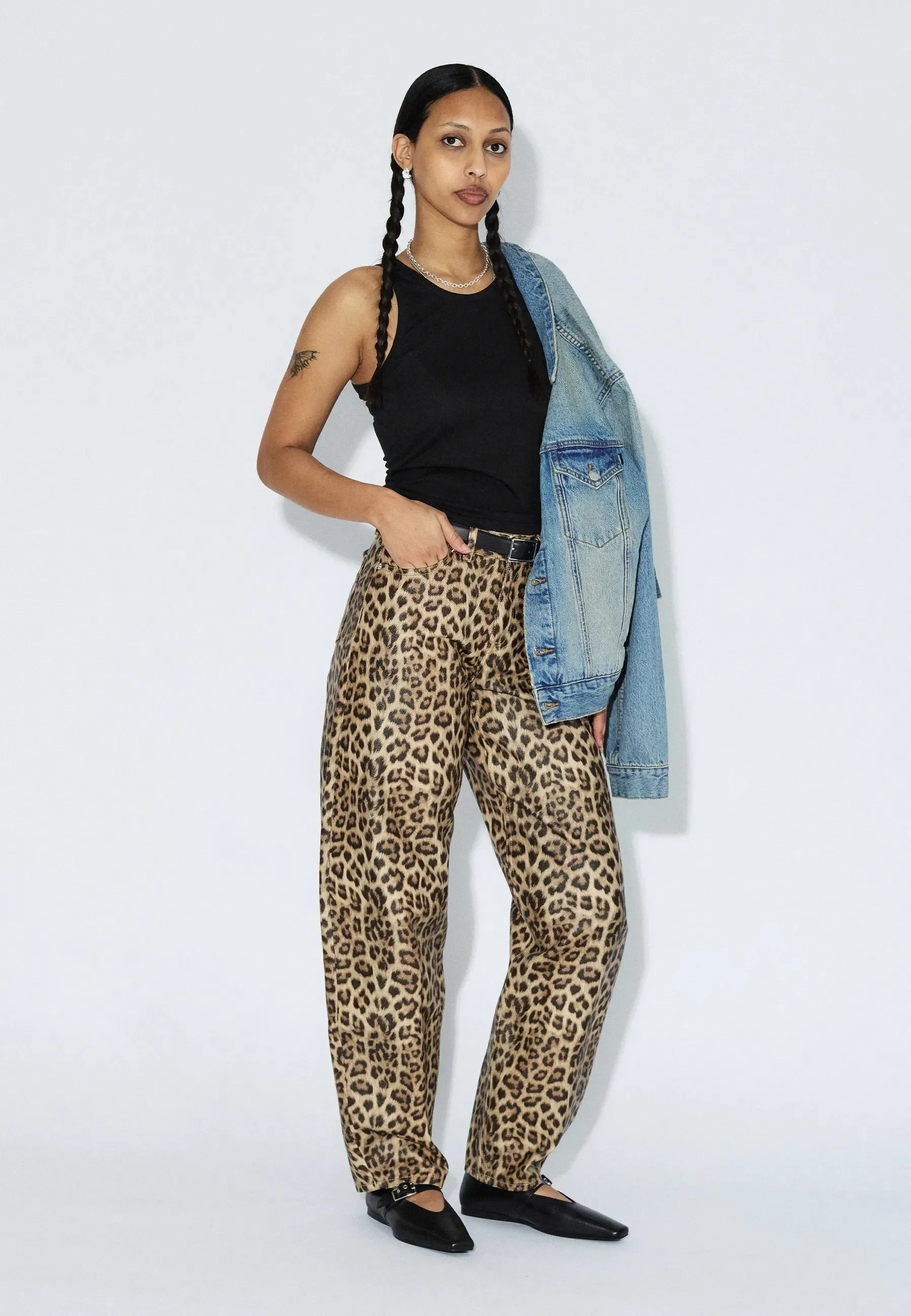 Nanci Mid Barrel - Leopard sold by Dr. Denim product image thumbnail 3