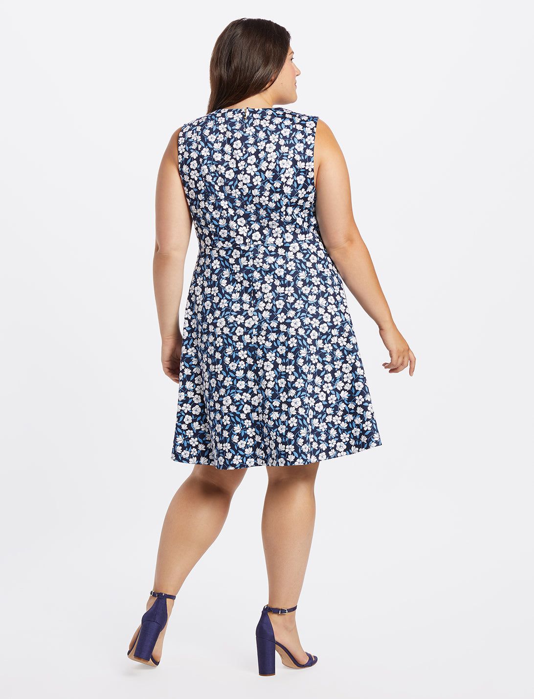 Floral Love Circle Dress sold by Draper James product image thumbnail 4