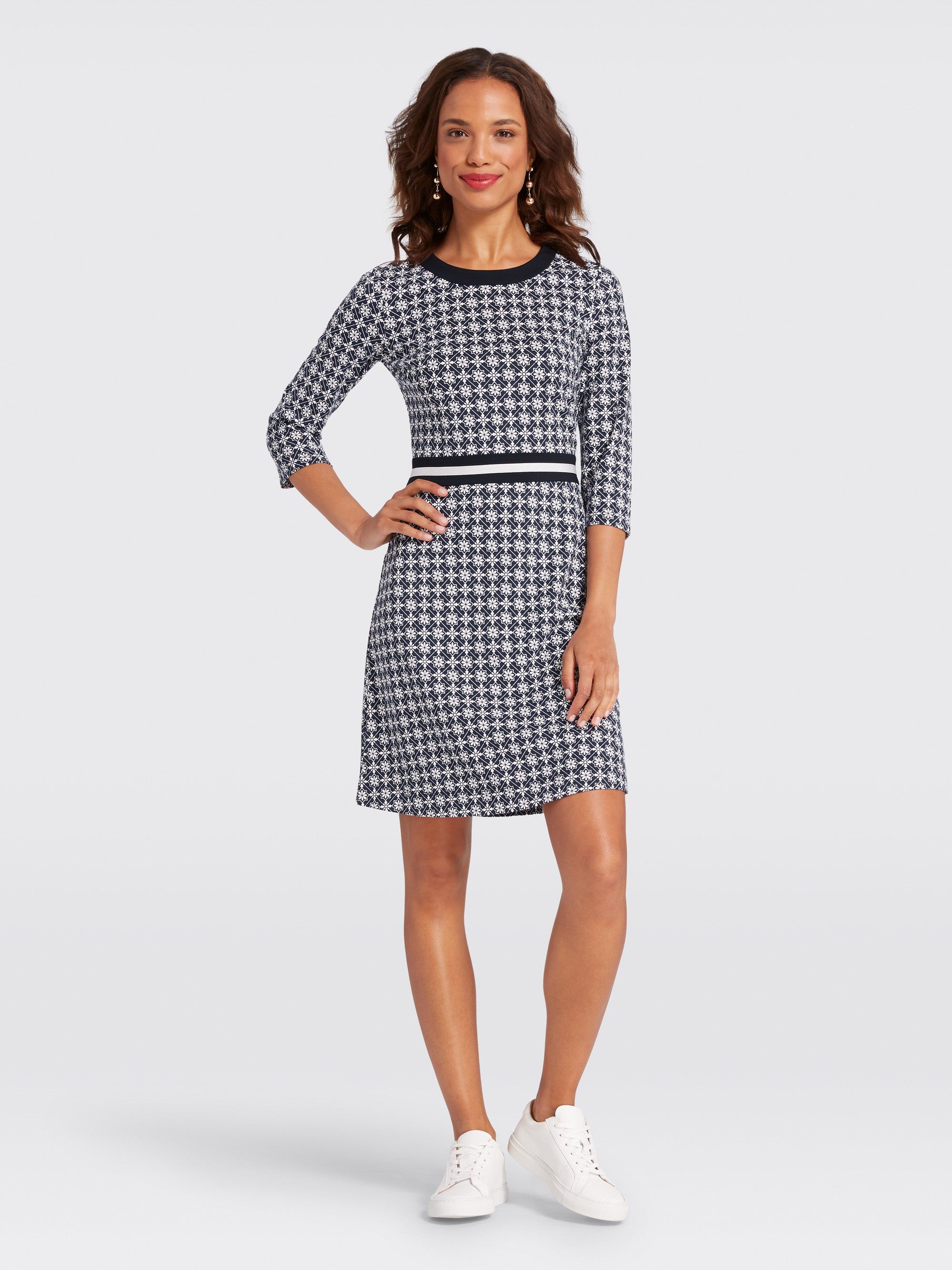 Honeycomb Floral Ponte Dress sold by Draper James product image thumbnail 3
