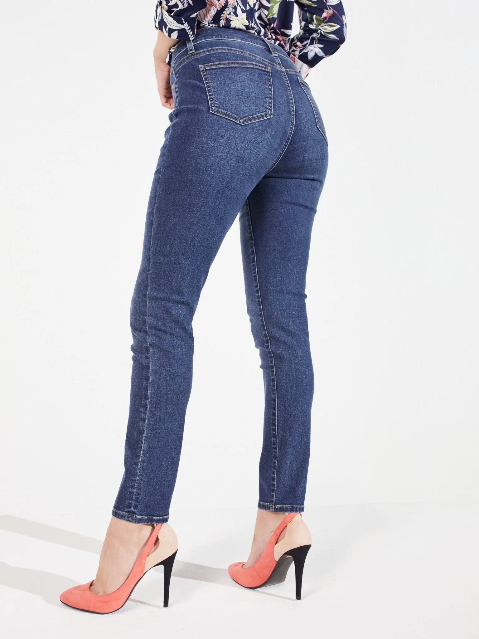 Westport Signature Skinny 5 Pocket Denim Jean sold by Dress Barn product image thumbnail 4