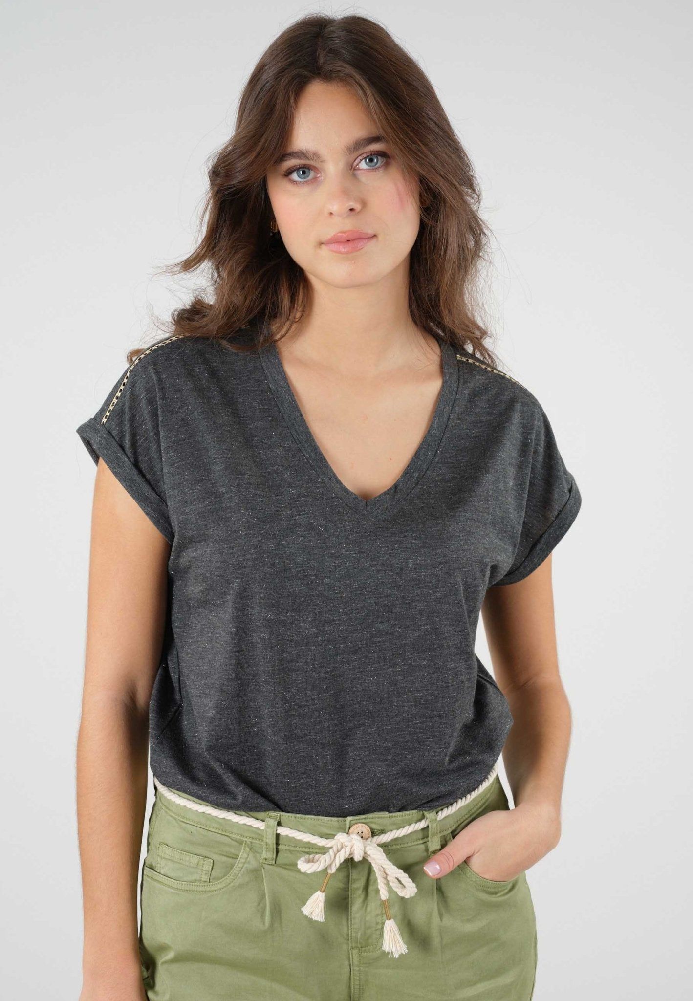 Deeluxe Eyota T-Shirt sold by Dress Barn product image thumbnail 3