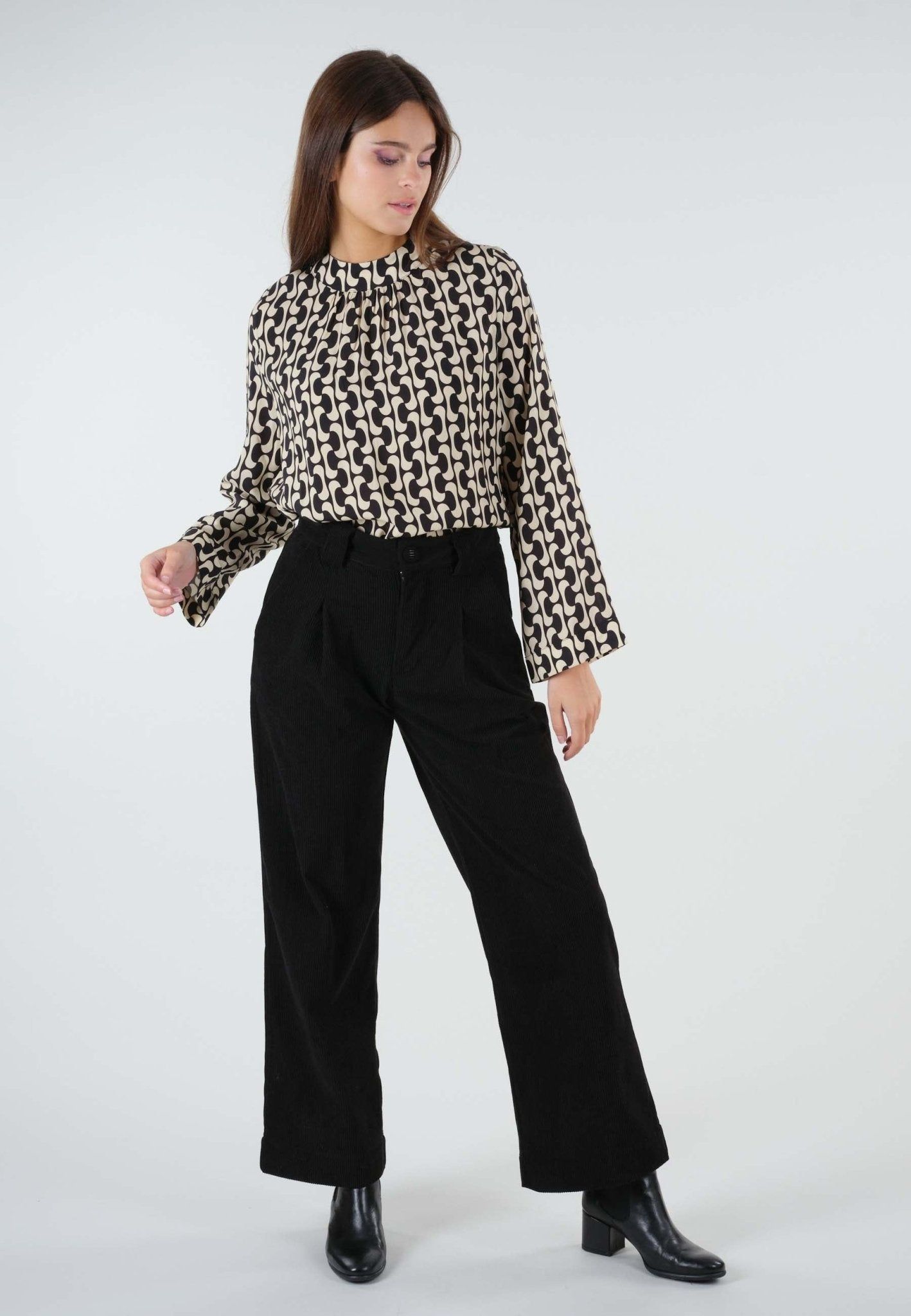 Deeluxe Oxalis Pants sold by Dress Barn product image thumbnail 2