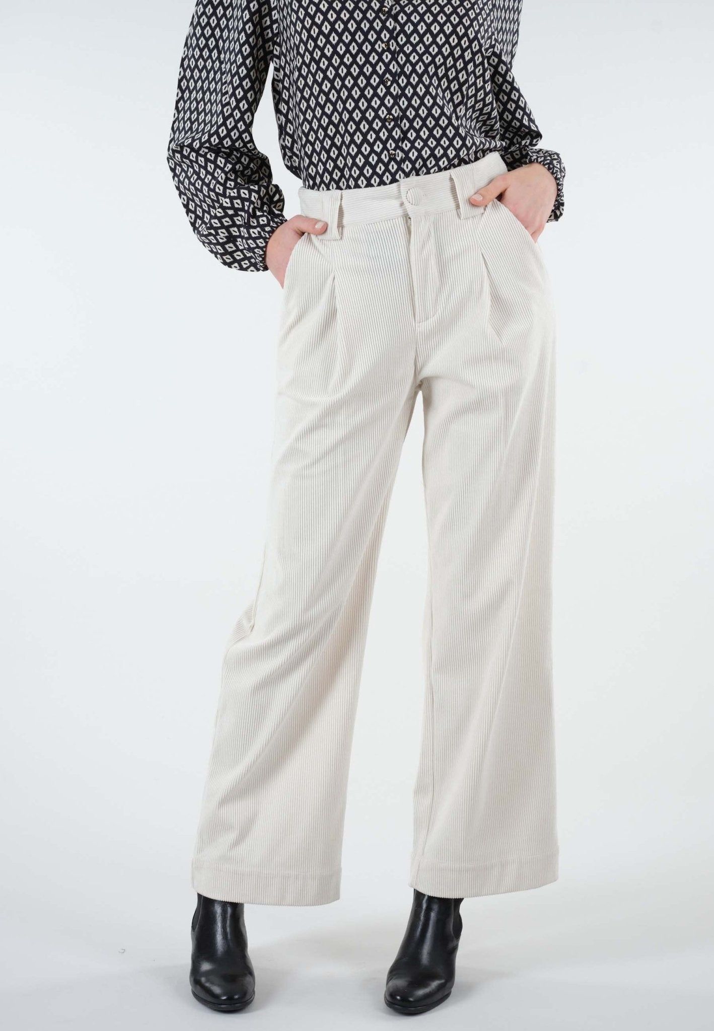 Deeluxe Oxalis Pants sold by Dress Barn product image thumbnail 5