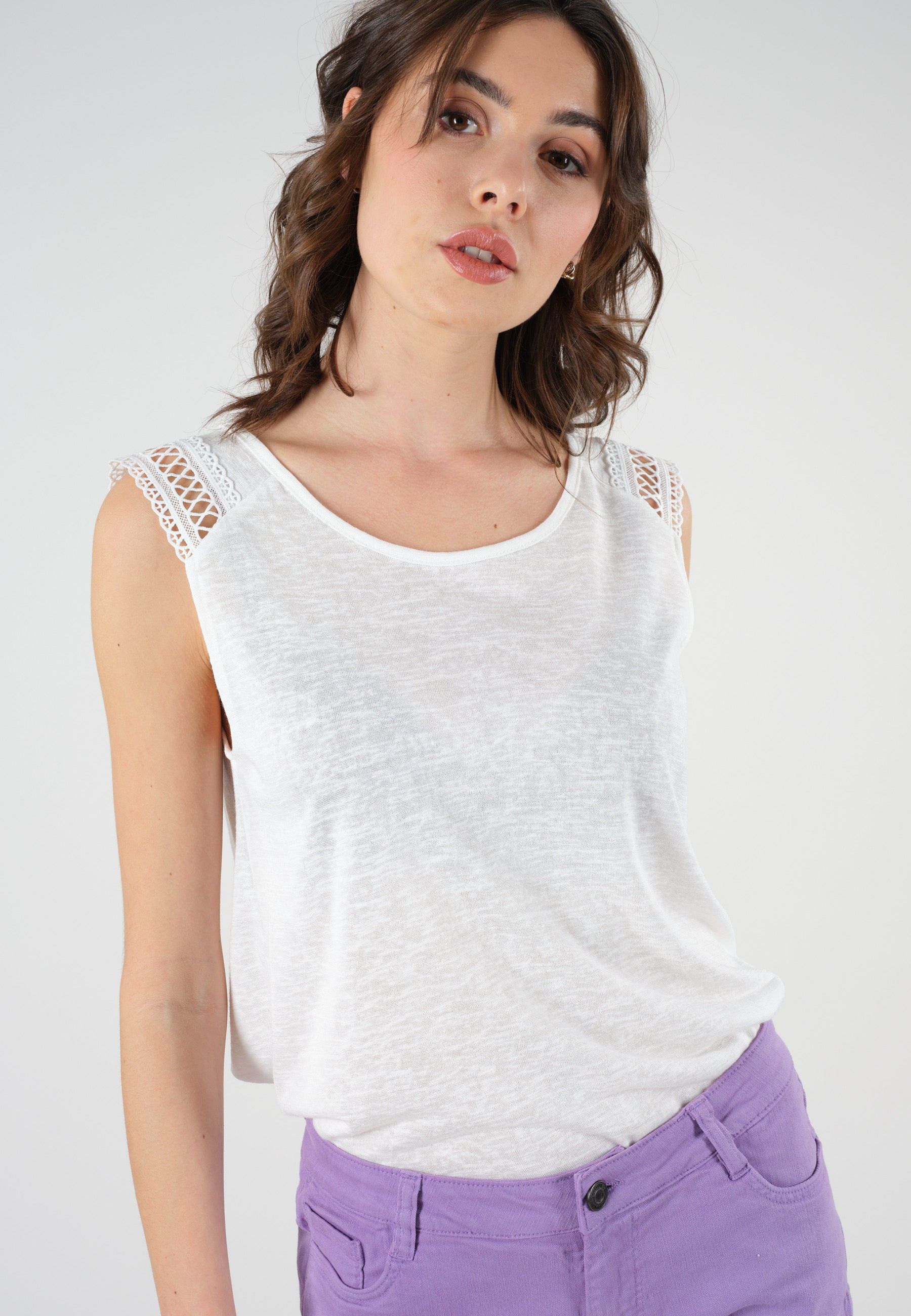 Deeluxe Sally Sleeveless Shirt sold by Dress Barn product image thumbnail 5