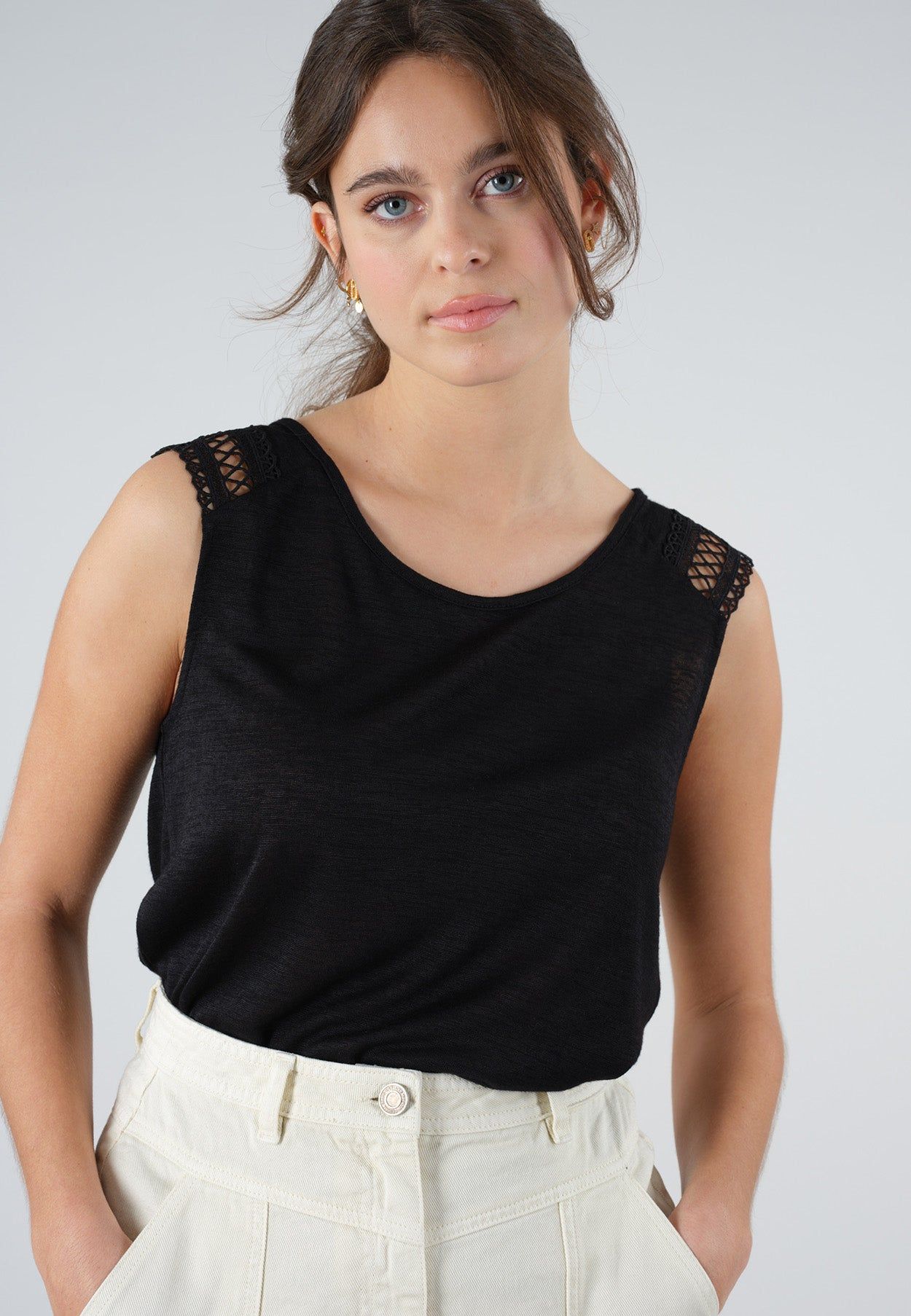 Deeluxe Sally Sleeveless Shirt sold by Dress Barn product image thumbnail 2