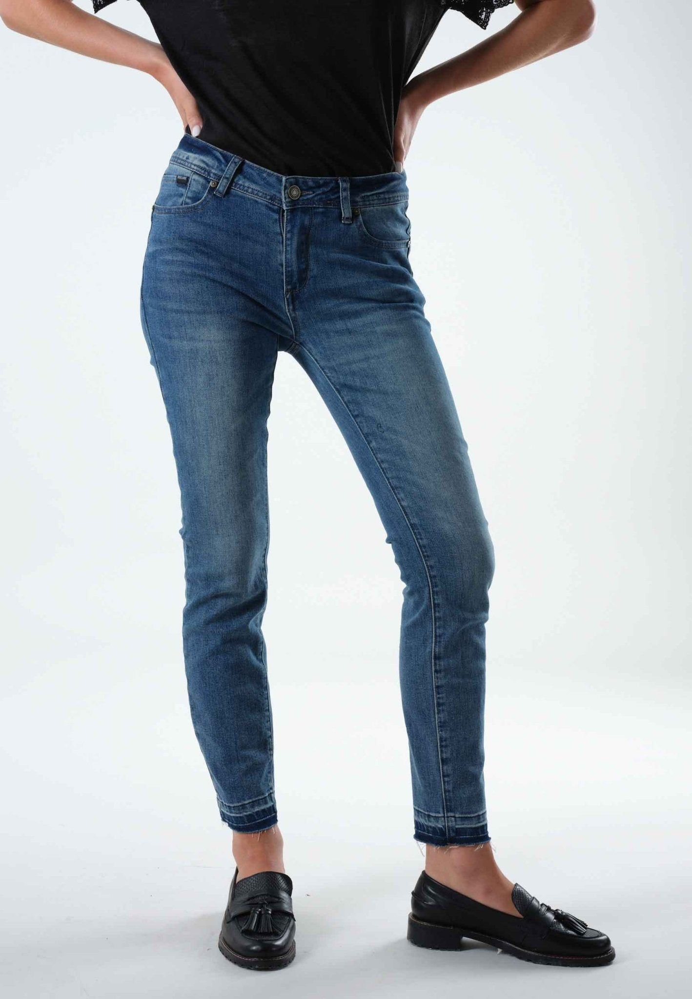 Deeluxe Lea Dark Blue Denim Jeans sold by Dress Barn product image thumbnail 2