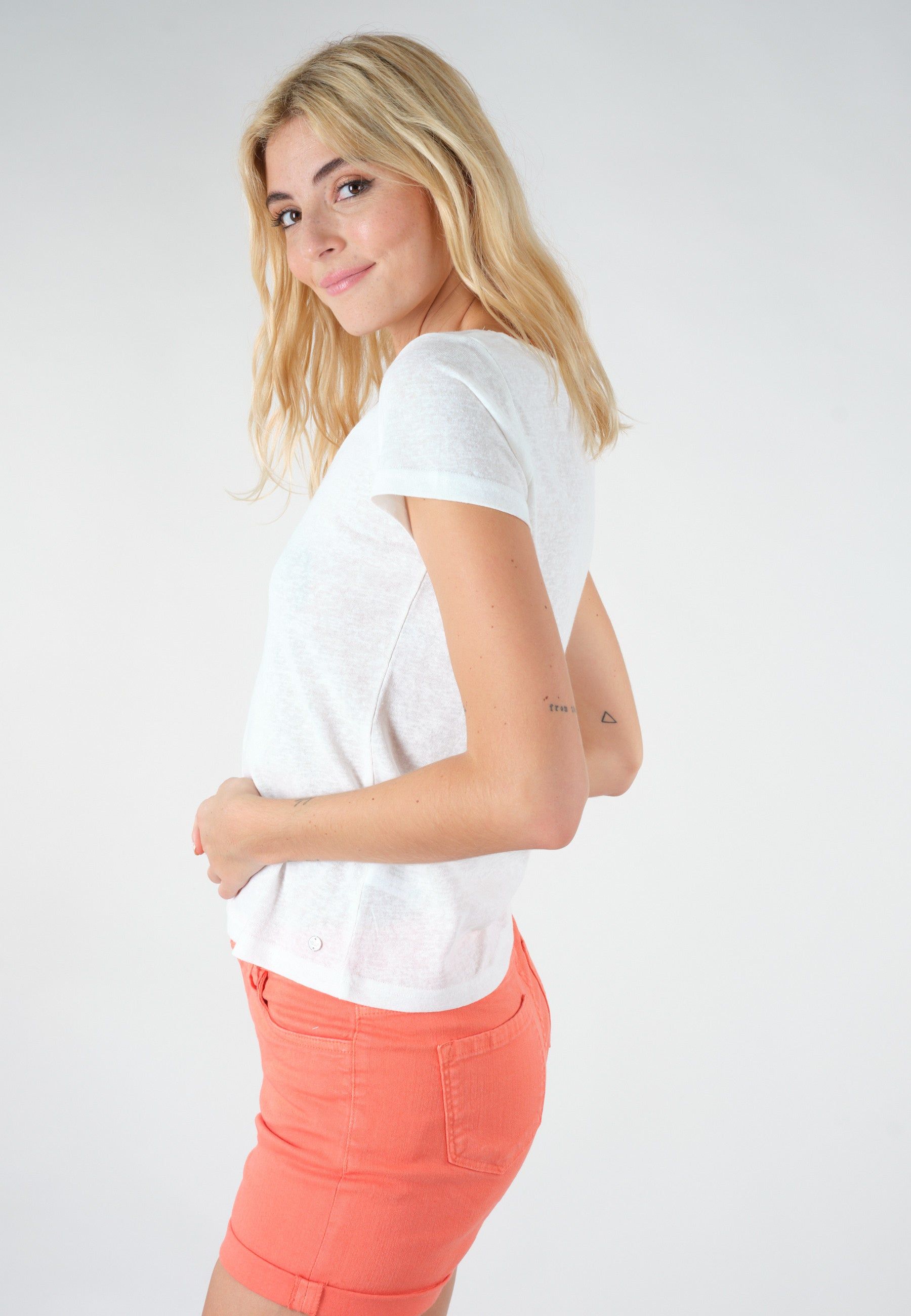 Deeluxe Mendy T-Shirt sold by Dress Barn product image thumbnail 4