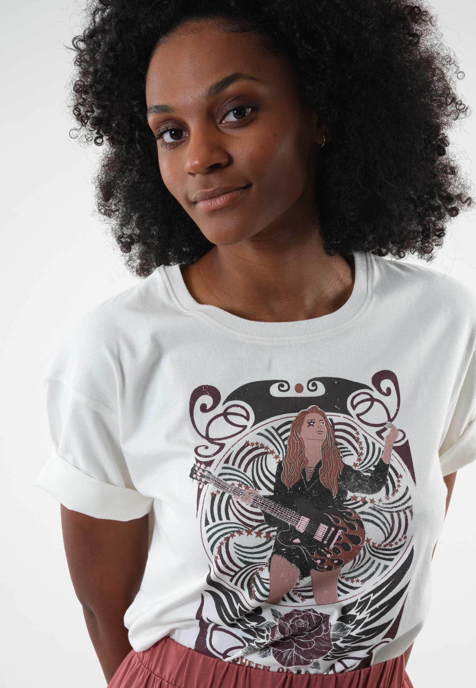 Deeluxe Mucha T-Shirt sold by Dress Barn product image thumbnail 4