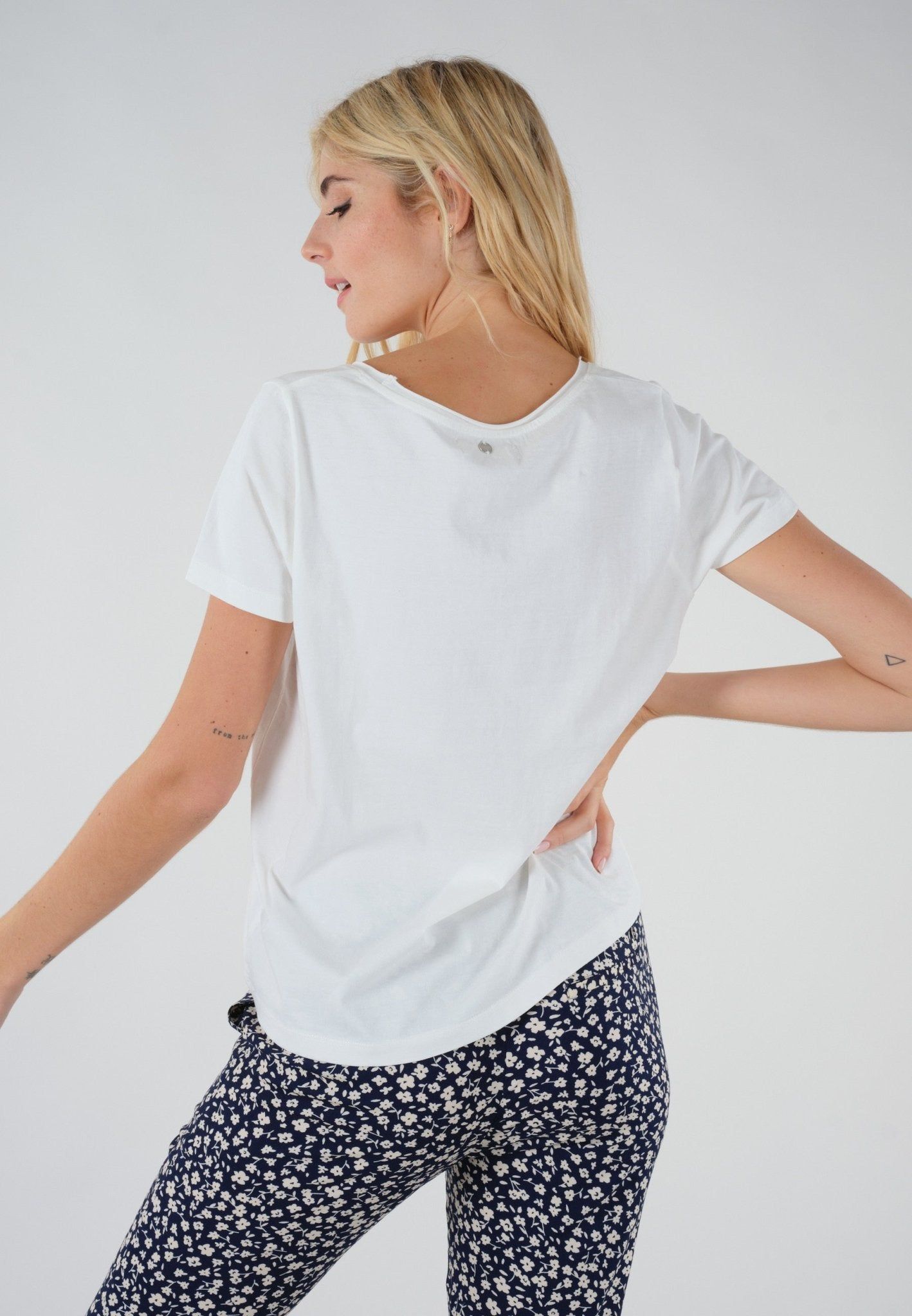 Deeluxe Lightny T-Shirt sold by Dress Barn product image thumbnail 5