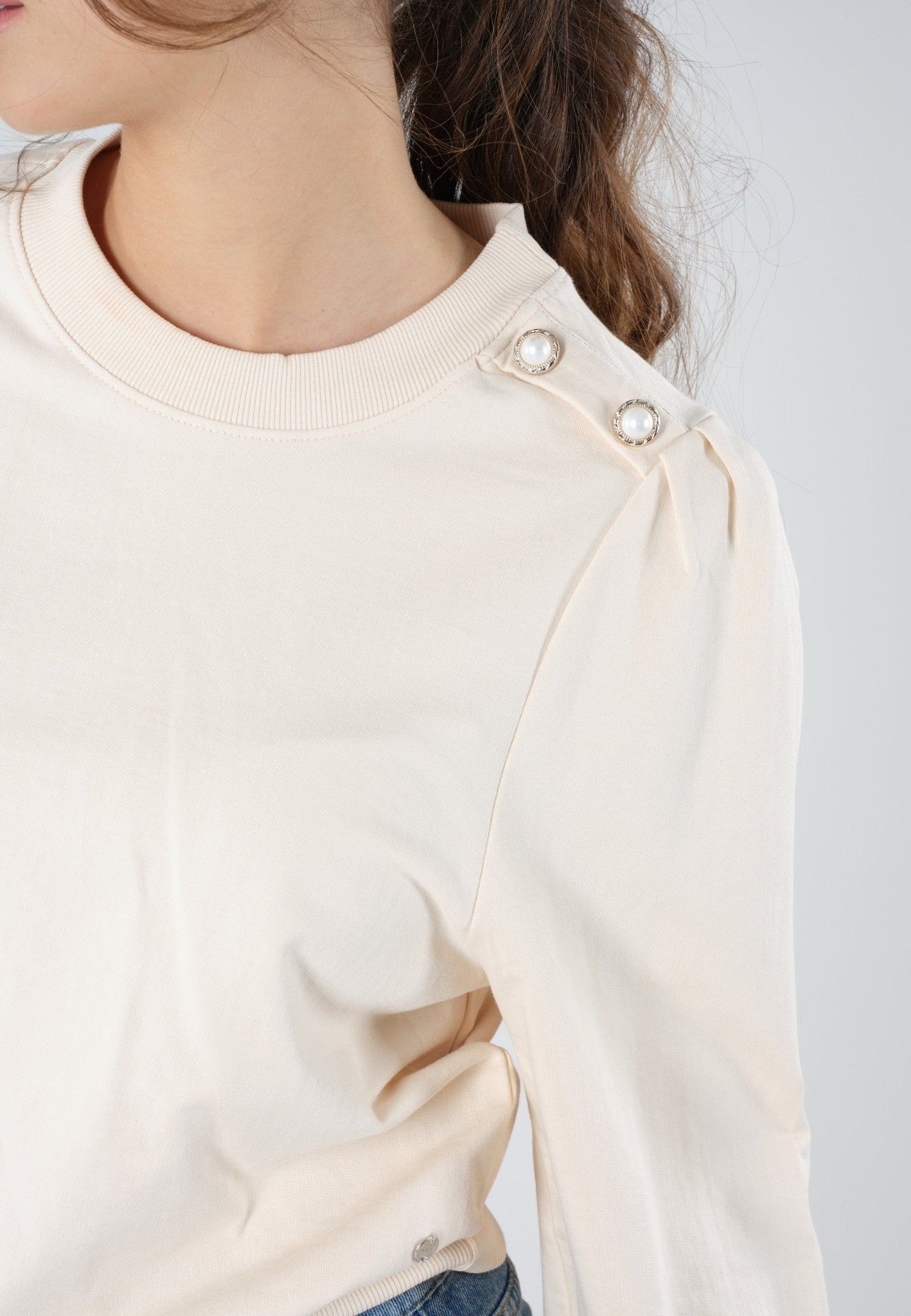 Deeluxe Nabia Sweatshirt sold by Dress Barn product image thumbnail 5