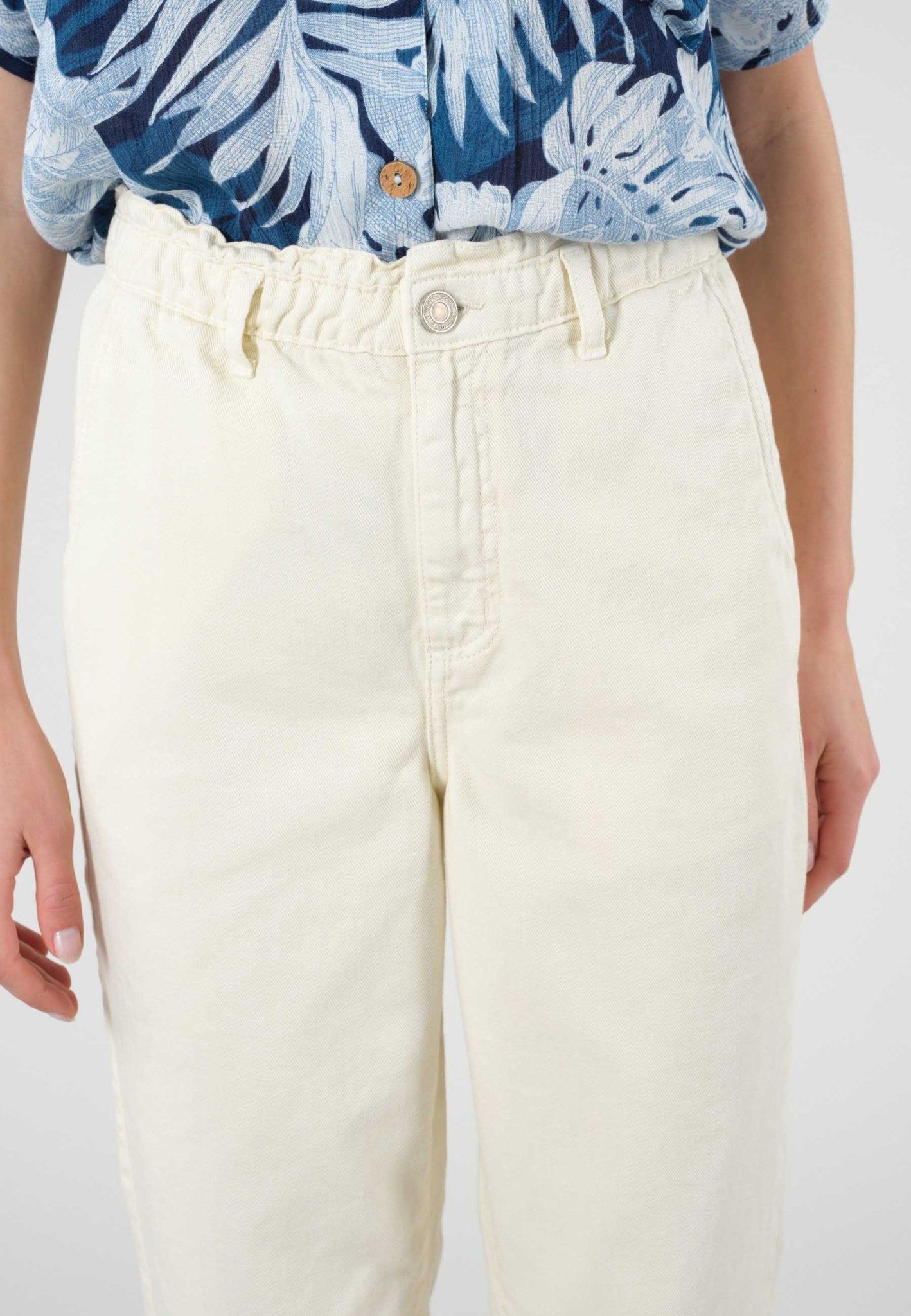 Deeluxe Kellyn Pants sold by Dress Barn product image thumbnail 3