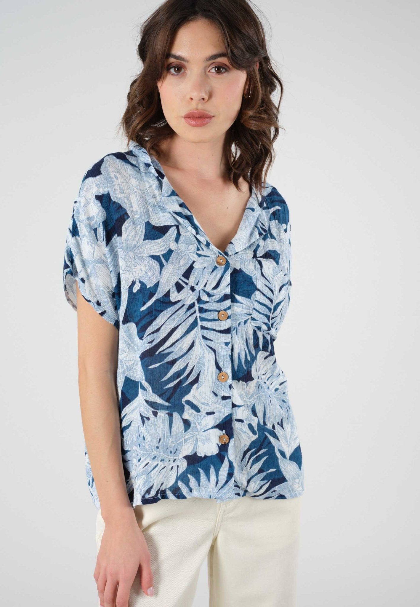 Deeluxe Bena Blouse sold by Dress Barn product image thumbnail 2