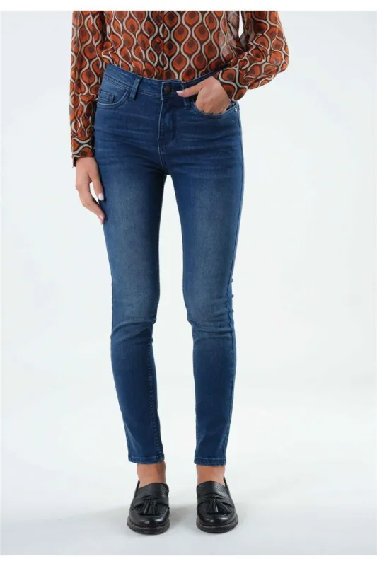 Deeluxe Tabata Skinny Jeans made by Dress Barn