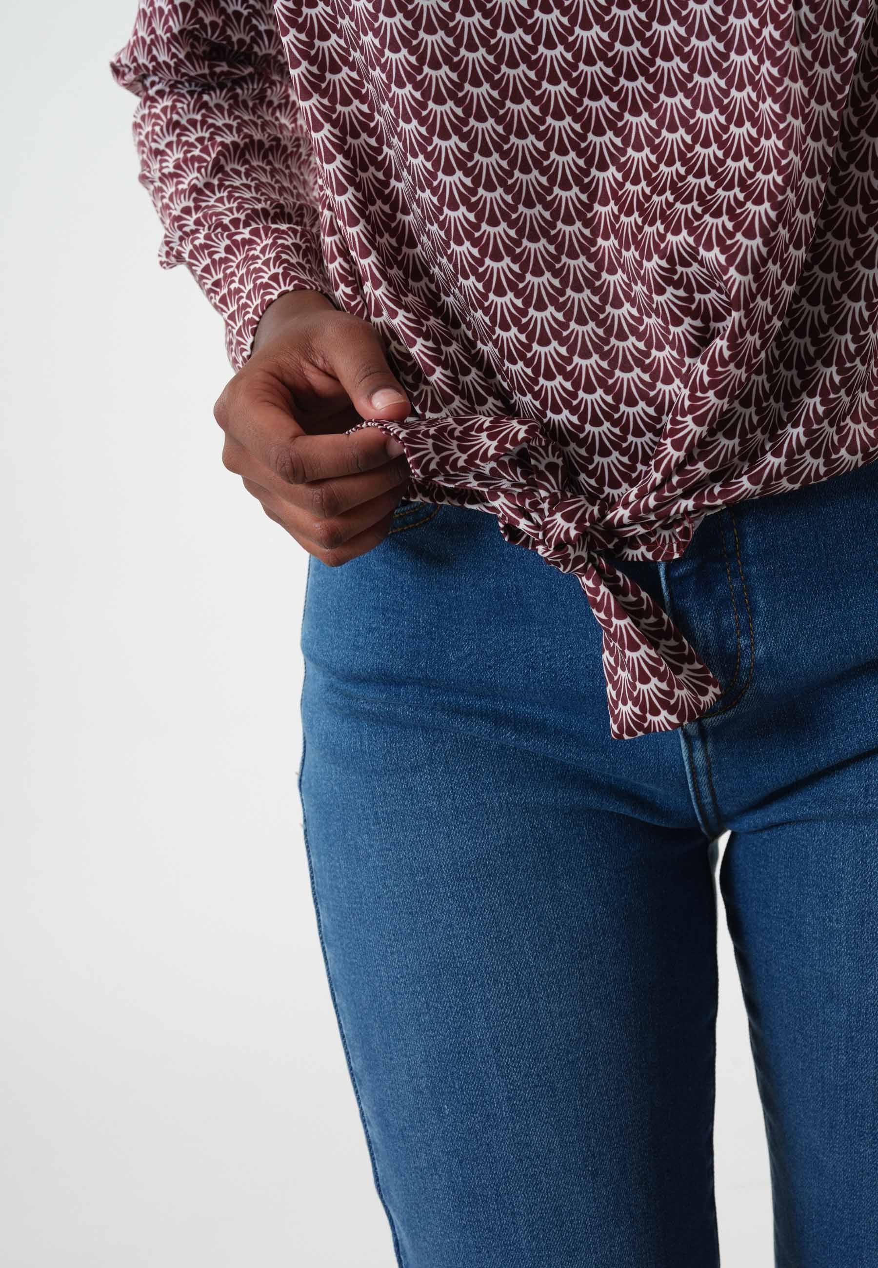 Deeluxe Margaret Blouse sold by Dress Barn product image thumbnail 2