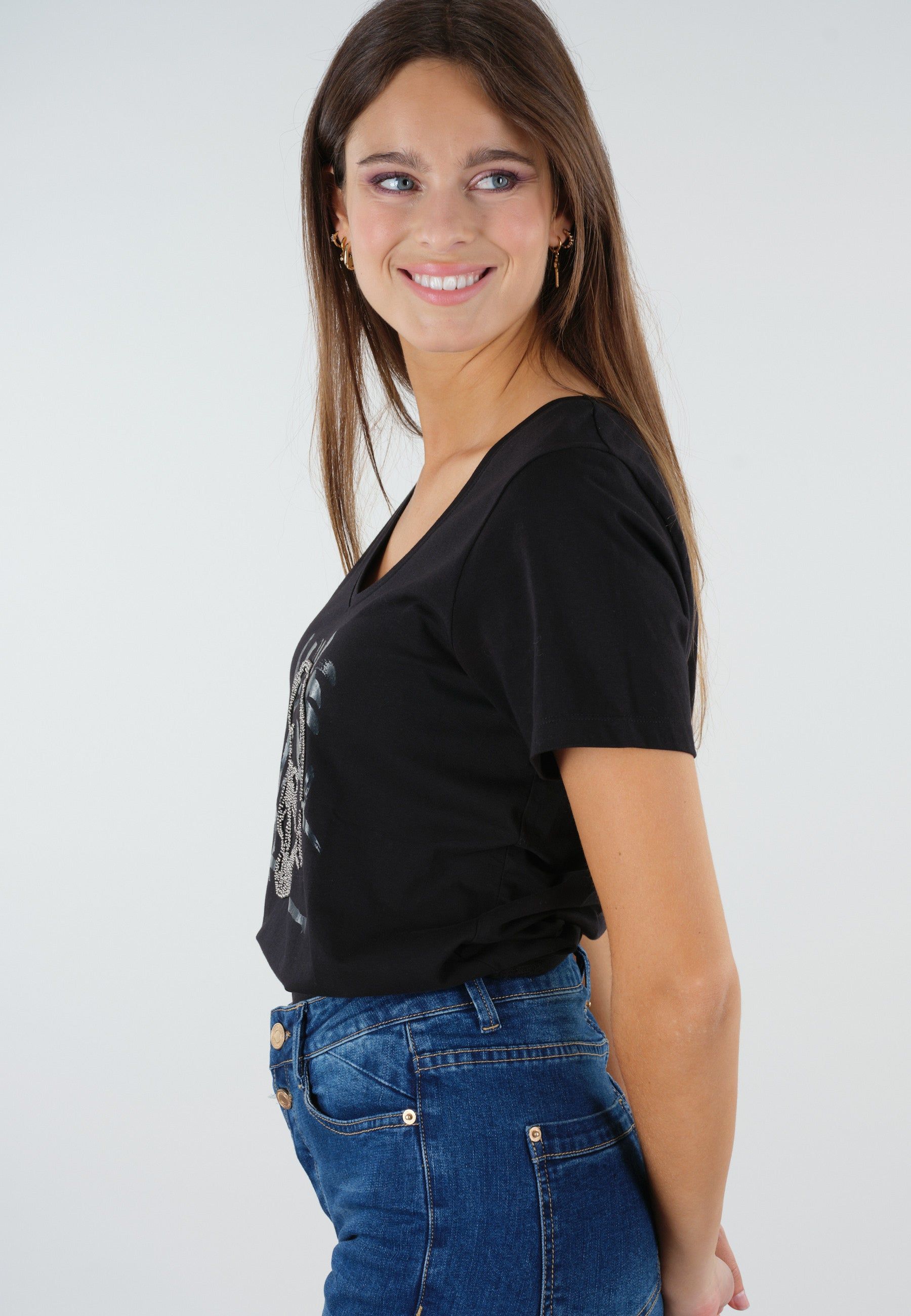 Deeluxe Hellas T-Shirt sold by Dress Barn product image thumbnail 4