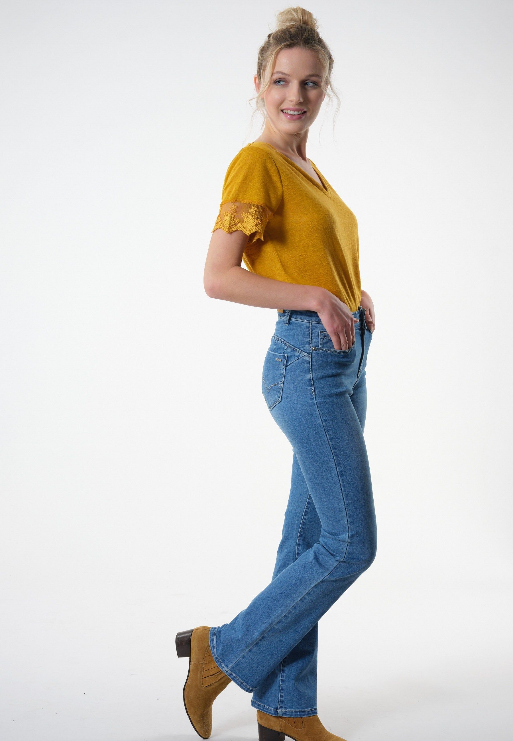 Deeluxe Alicia Flare Jeans sold by Dress Barn product image thumbnail 2