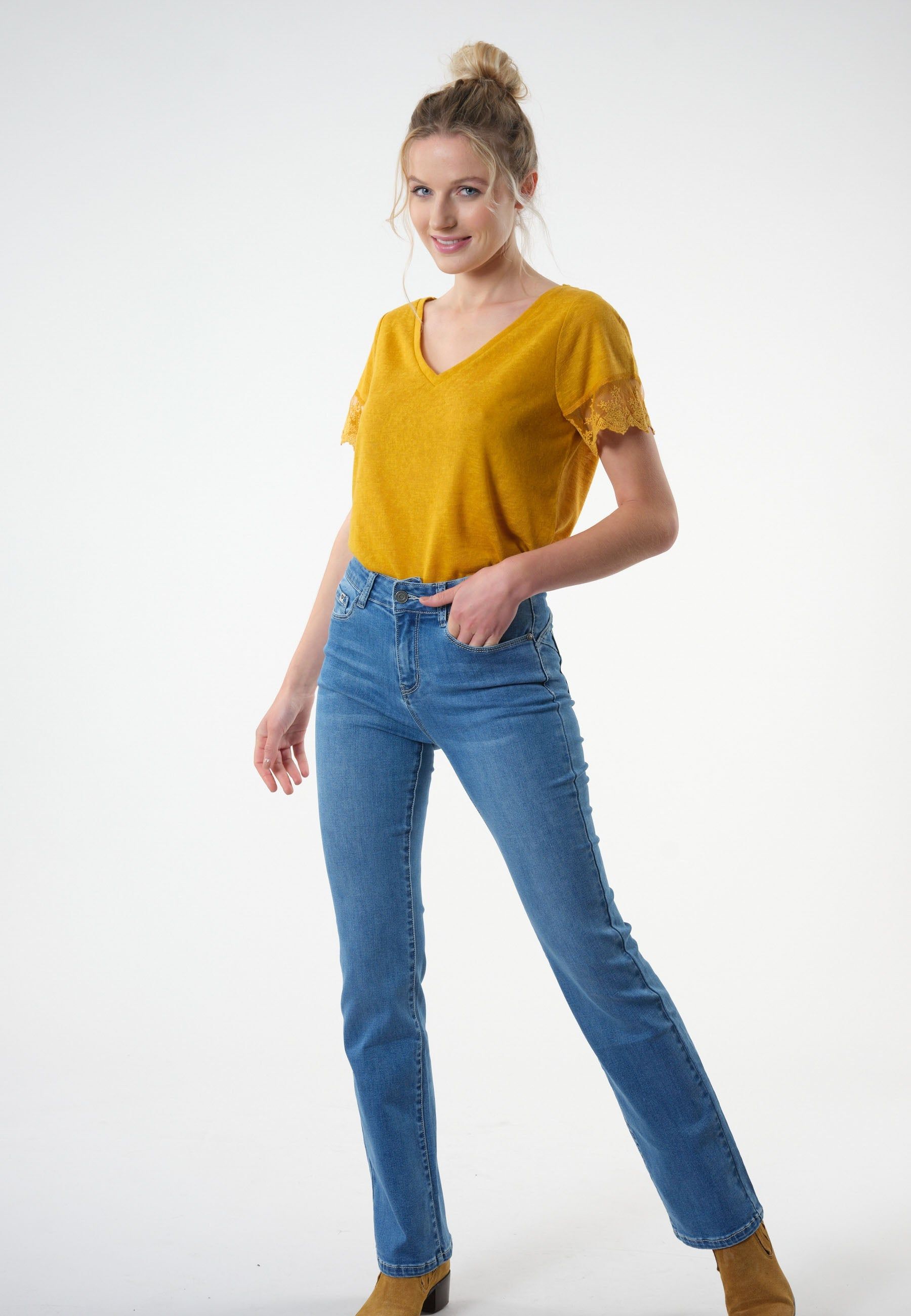 Deeluxe Alicia Flare Jeans sold by Dress Barn product image thumbnail 3